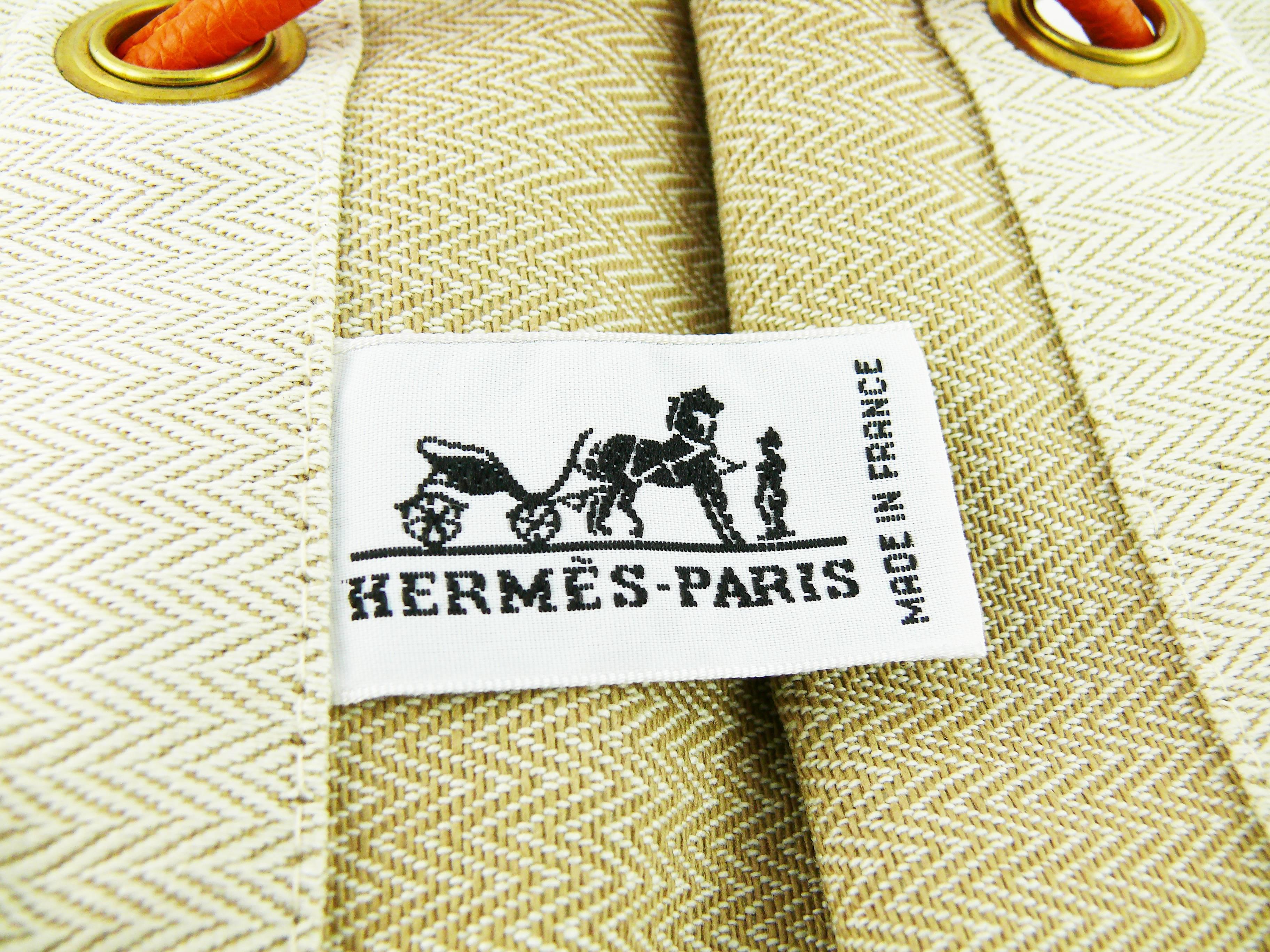 Hermes Vintage Aline Orange PM Canvas Shoulder Bag In Excellent Condition In Nice, FR