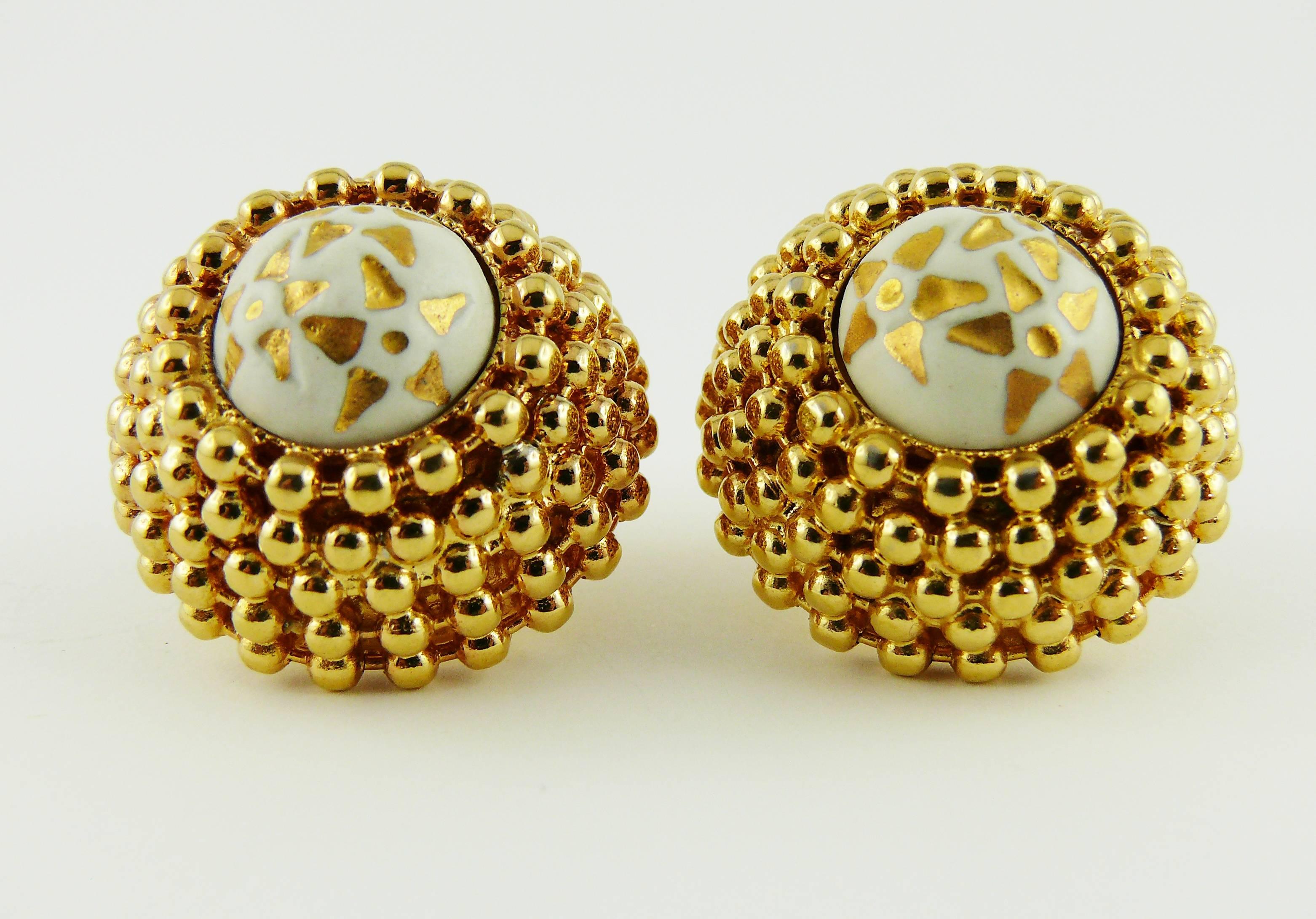 Celine Paris Vintage 1989 Domed Clip-On Earrings In Excellent Condition In Nice, FR