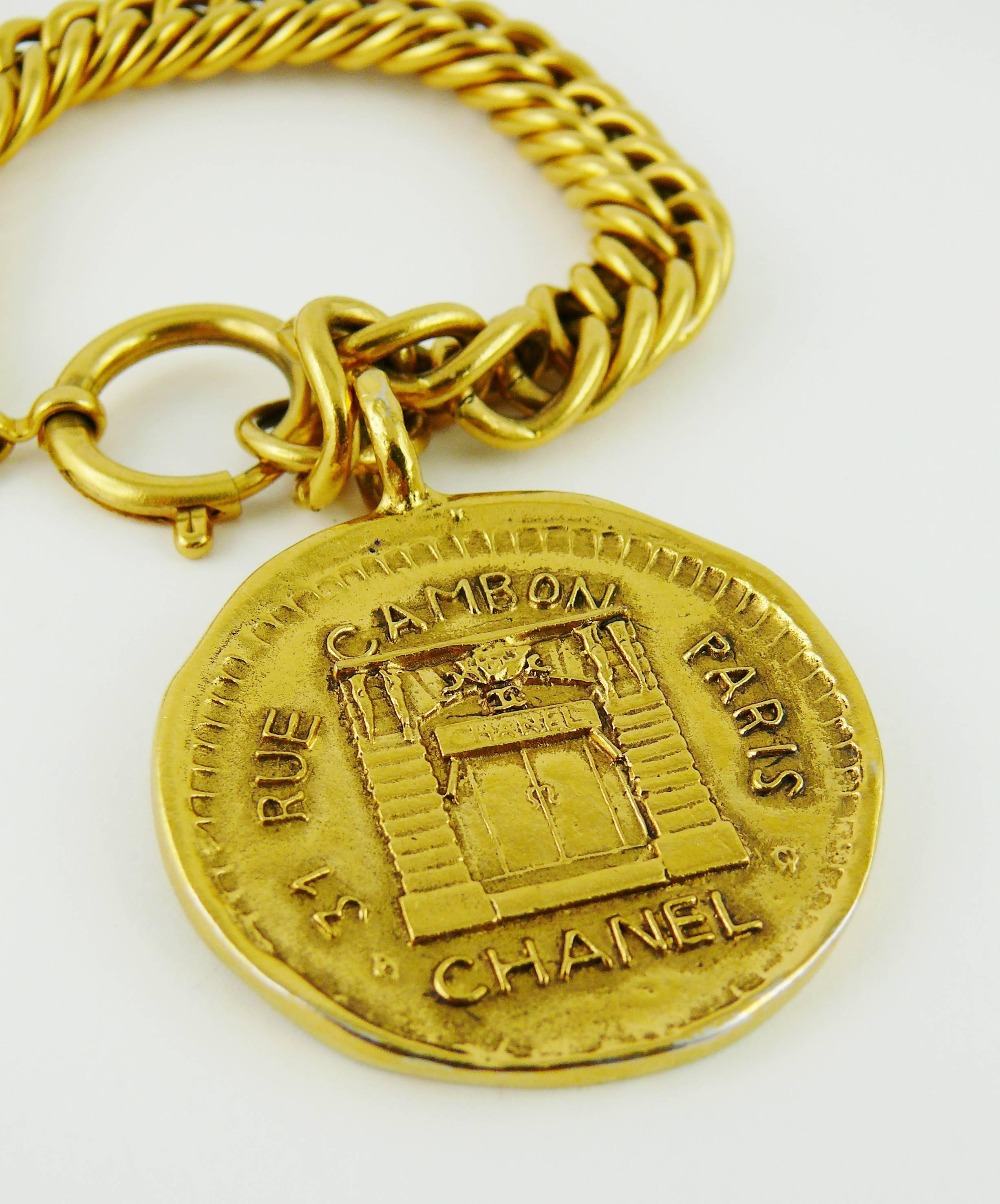 Chanel Vintage 31 Rue Cambon Coin Charm Curb Bracelet In Excellent Condition In Nice, FR