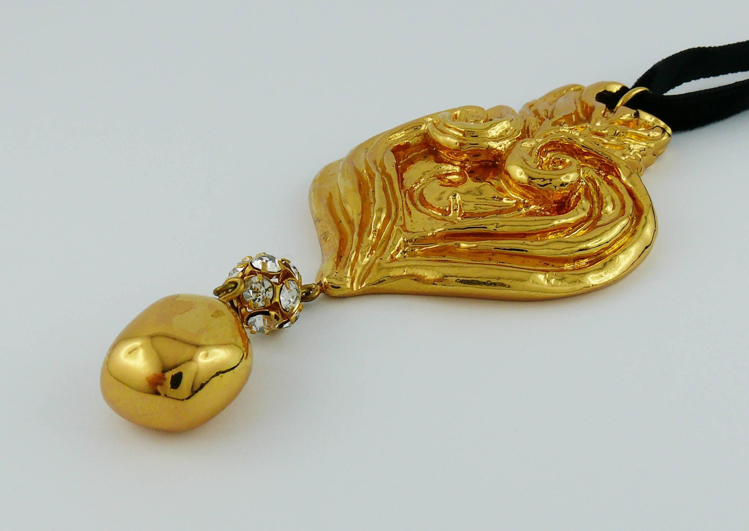 Christian Lacroix Vintage Massive Gold Tone Baroque Heart Pendant Necklace 3