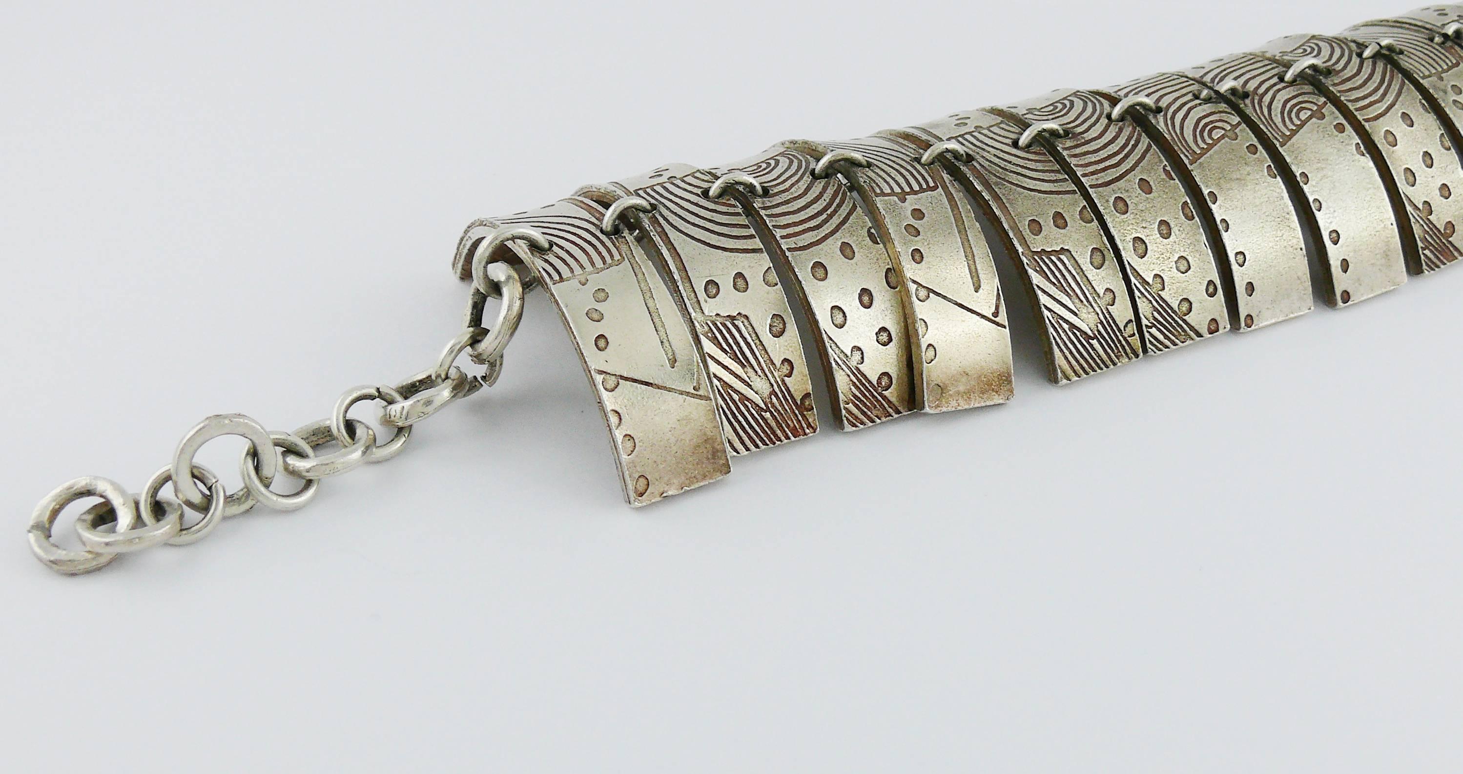 Women's Biche de Bere Vintage Silver Toned Architectural Choker Necklace For Sale