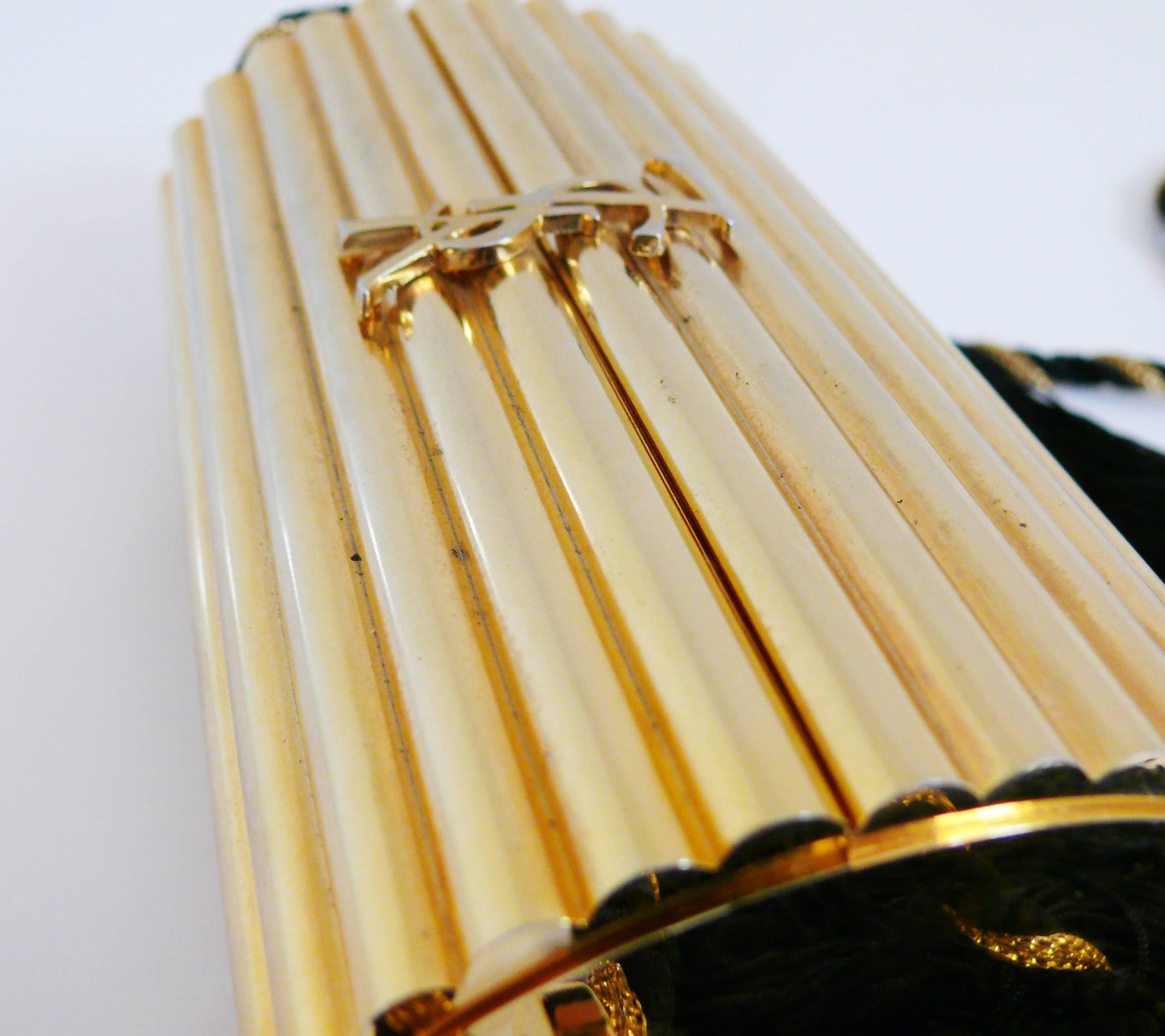 Yves Saint Laurent YSL Vintage Gold Tassel Minaudiere In Good Condition In Nice, FR