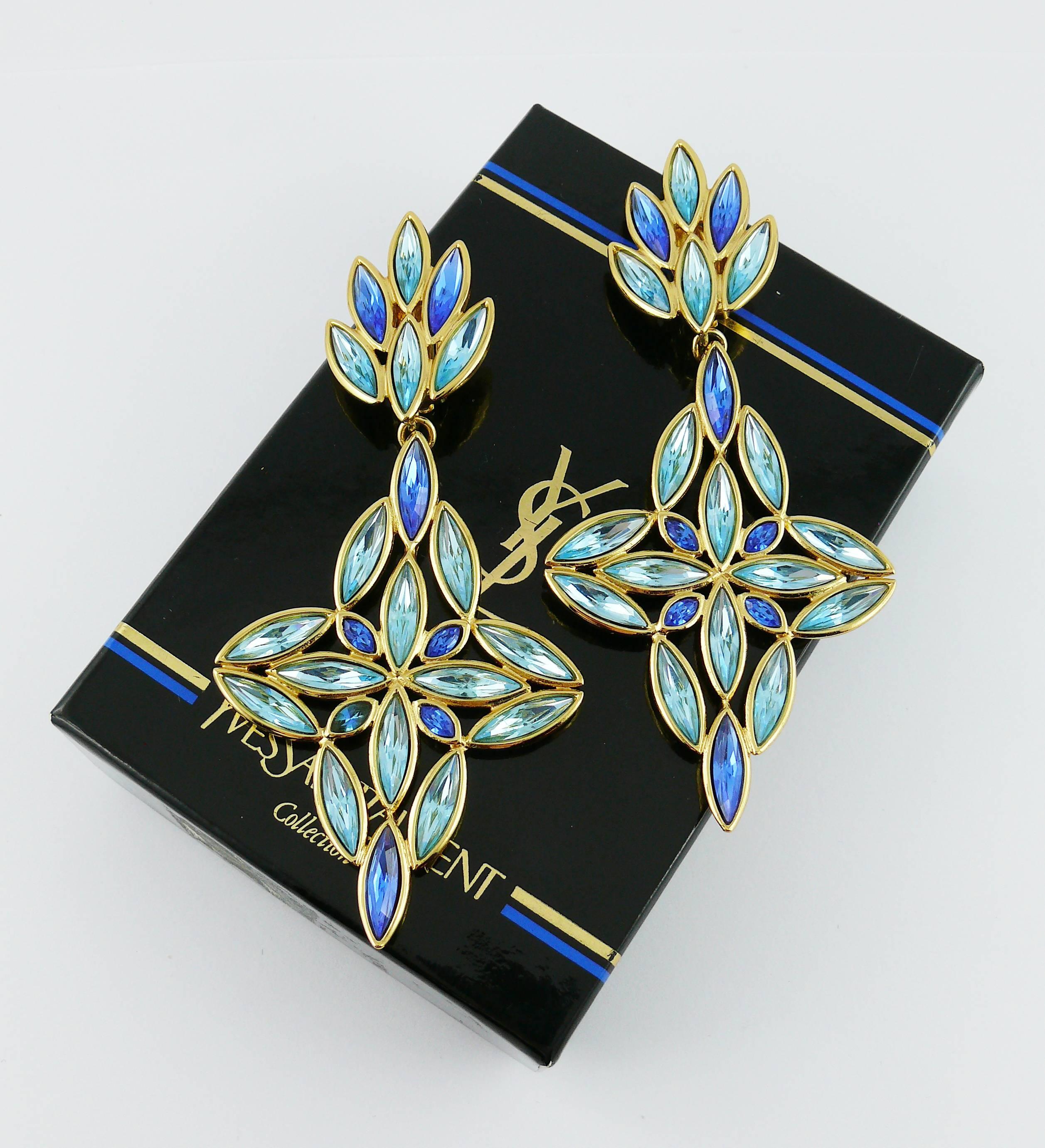 Yves Saint Laurent YSL Vintage Massive Jewelled Dangling Earrings In Excellent Condition For Sale In Nice, FR