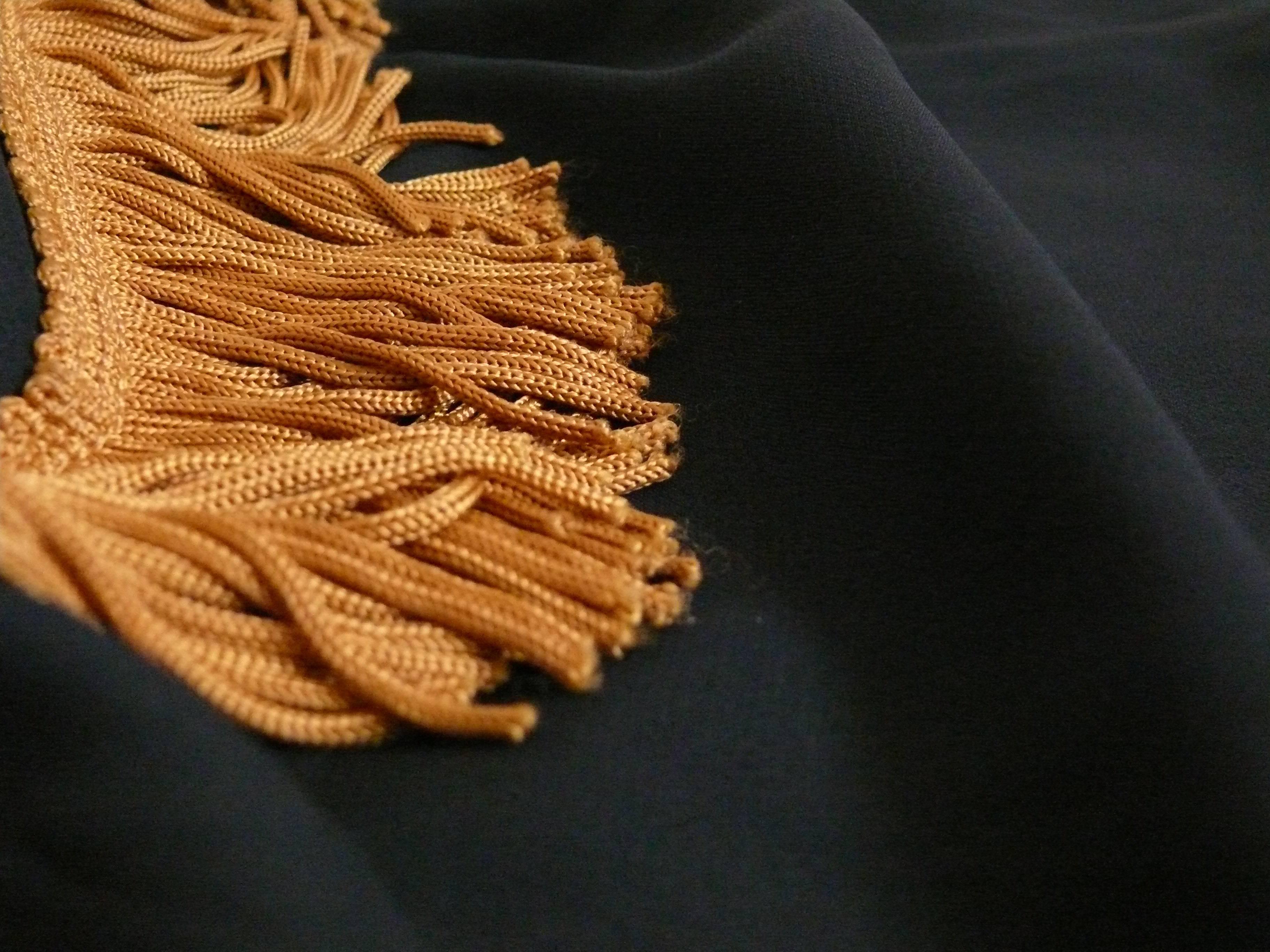 Moschino Couture - Robe de cocktail passementerie noire à pompons, vintage, taille US 10 3
