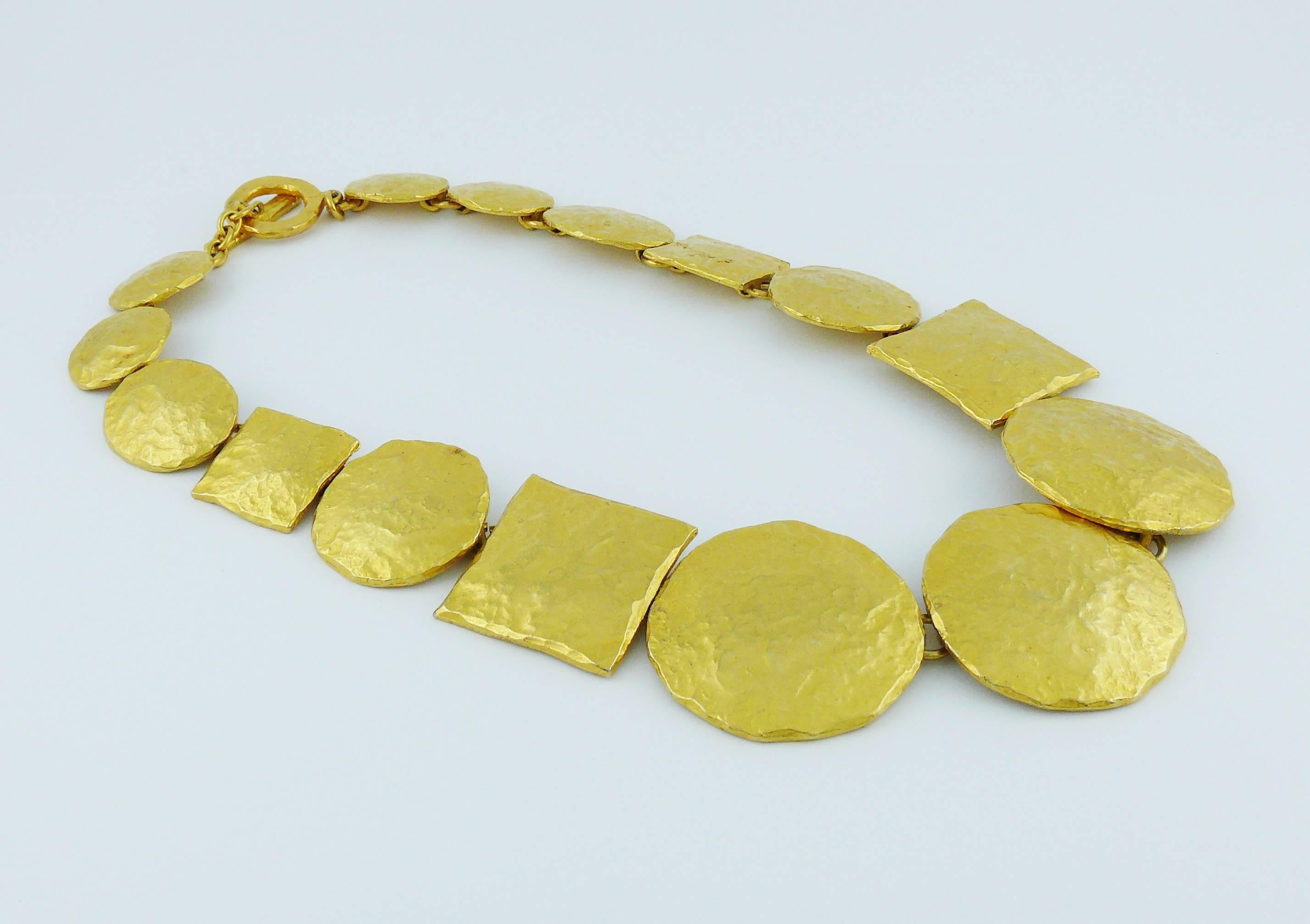 Edouard Rambaud Vintage Gold Toned Necklace In Excellent Condition For Sale In Nice, FR