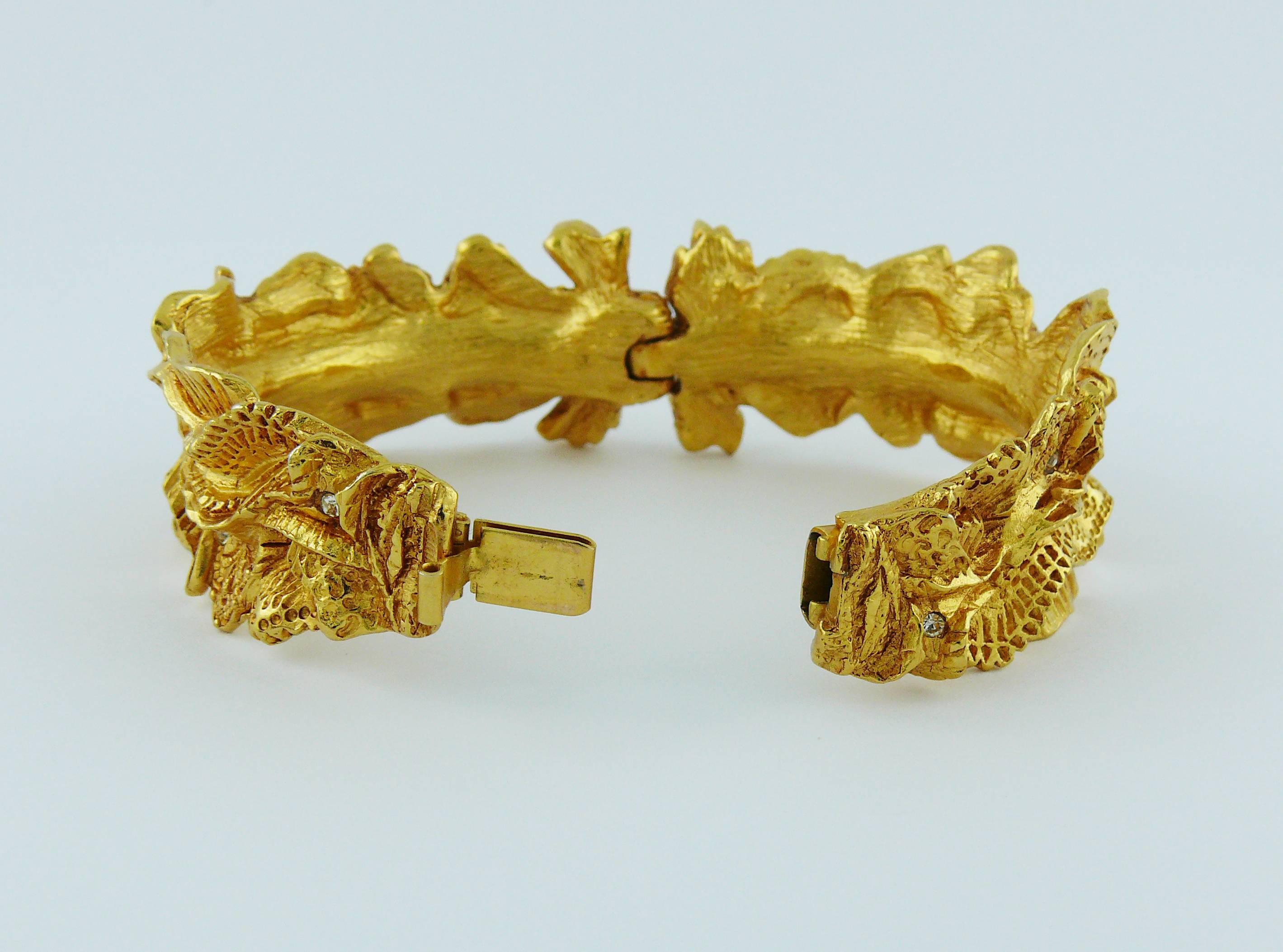 Christian Lacroix Vintage Textured Gold Tone Ribbon Bow Clamper Bracelet 3