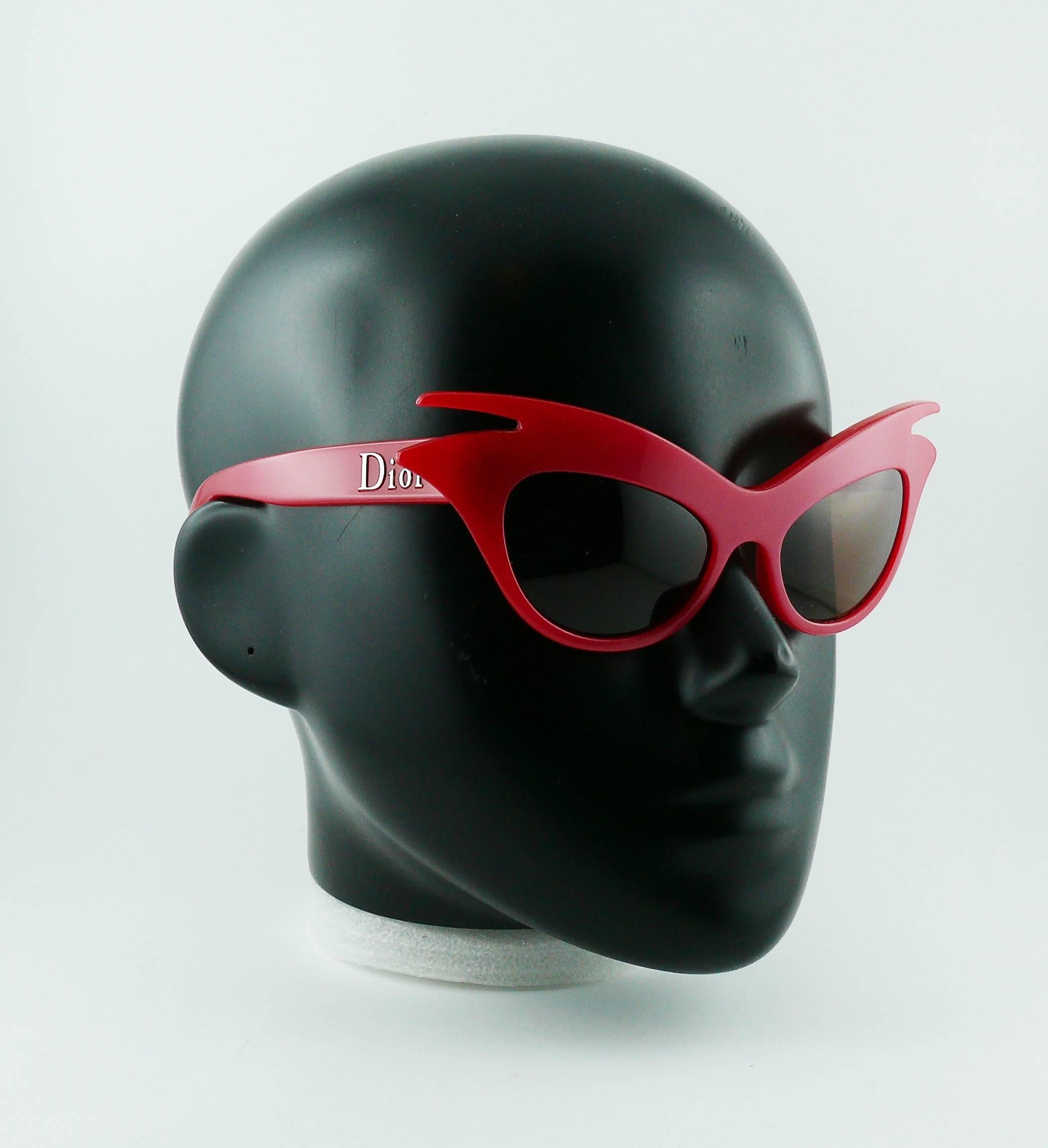 Christian Dior Miss Dior Cherie Limited Edition Raspberry Red Sunglasses In Excellent Condition In Nice, FR