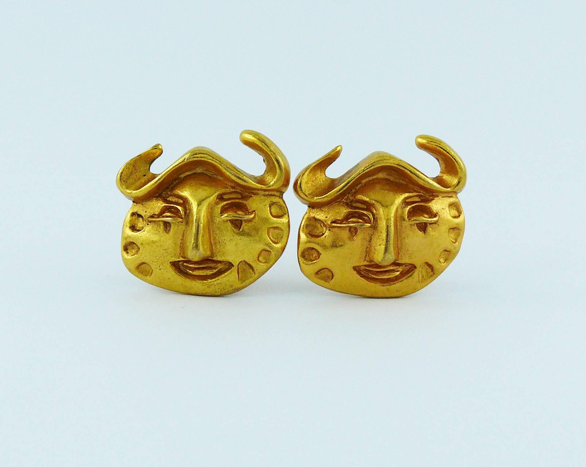 Women's Christian Lacroix Vintage Iconic Anthropomorphic Clip-On Earrings