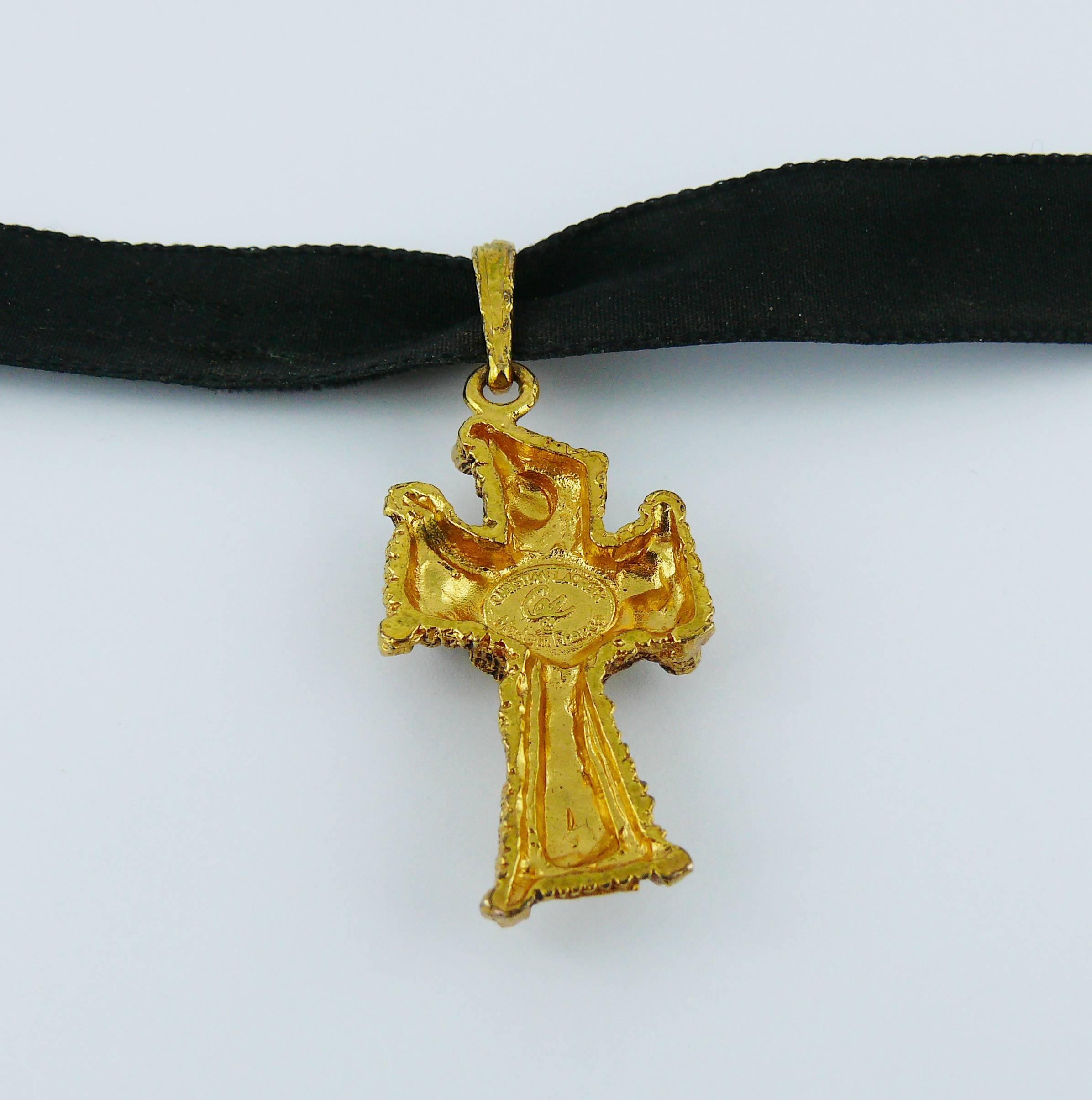 Christian Lacroix Vintage Cross Pendant Velvet Choker Necklace In Excellent Condition In Nice, FR