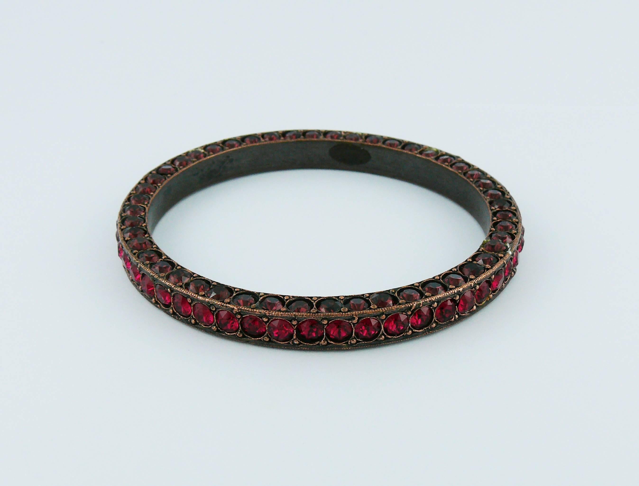 Lanvin Crystal Embellished Bangle Ruby In Good Condition For Sale In Nice, FR