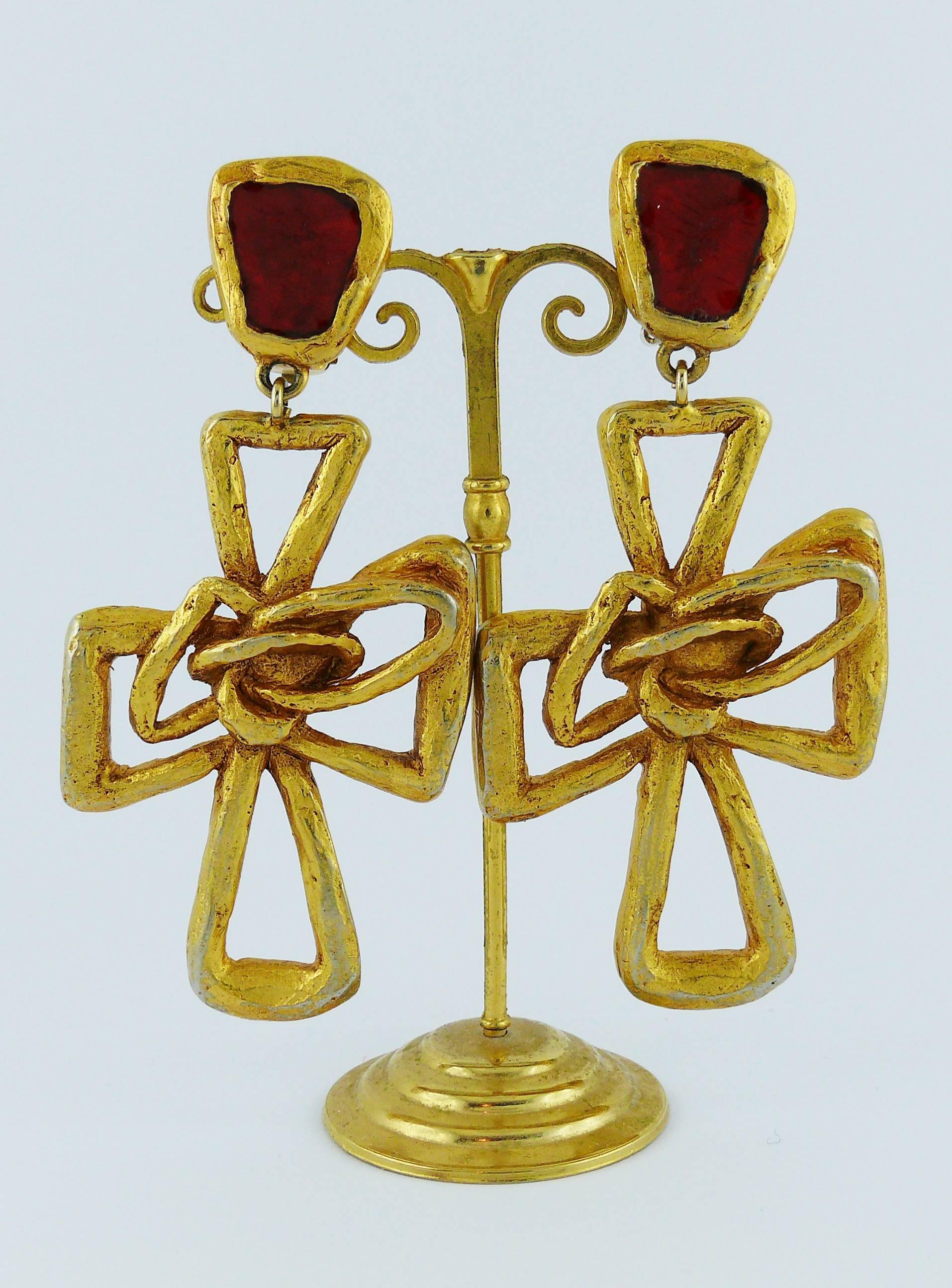 Christian Lacroix Vintage Massive Gold Toned Cross Dangling Earrings In Fair Condition In Nice, FR