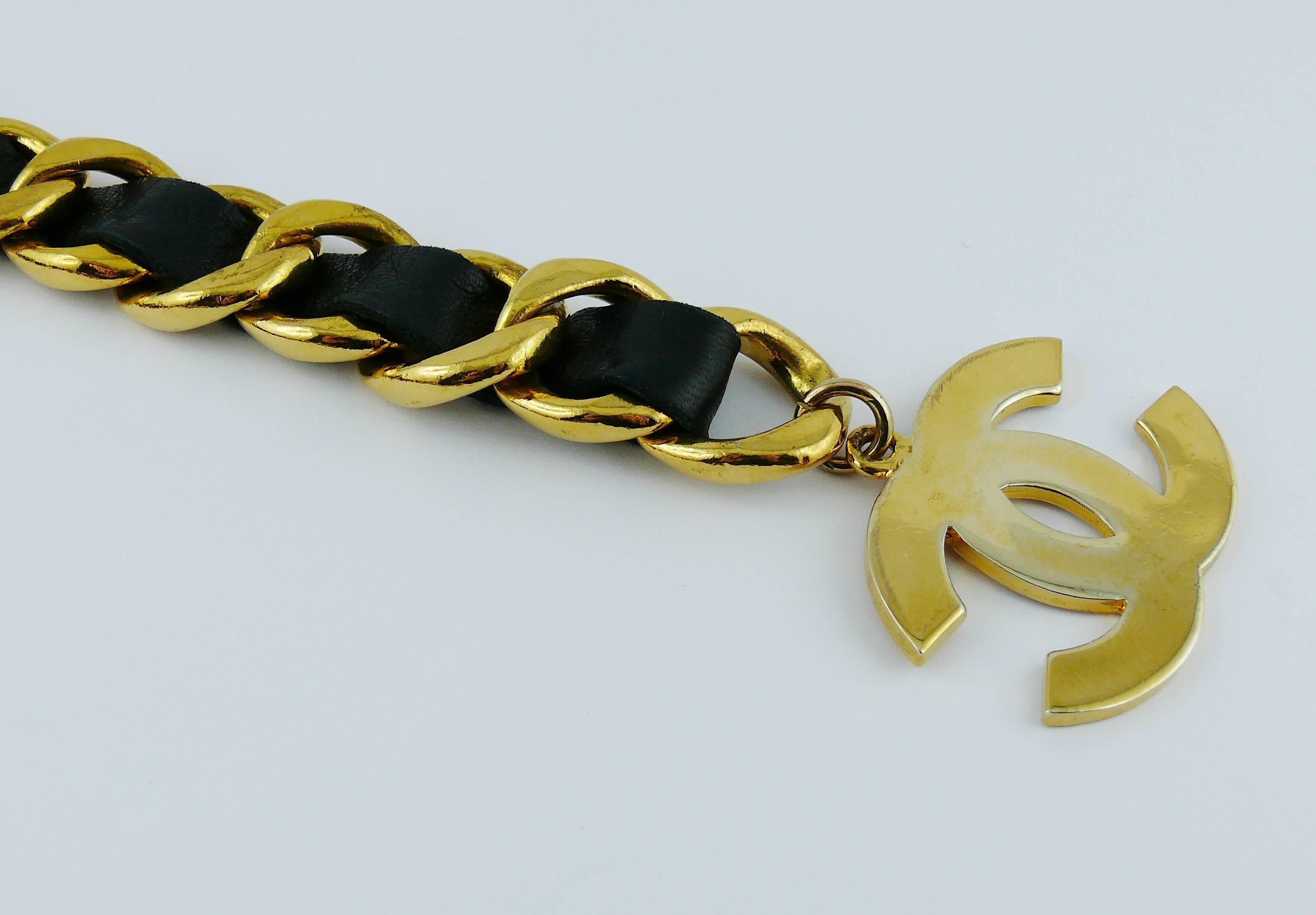Women's Chanel Vintage 1993 Iconic Gold Toned Chain and Leather Belt with Large CC Logos