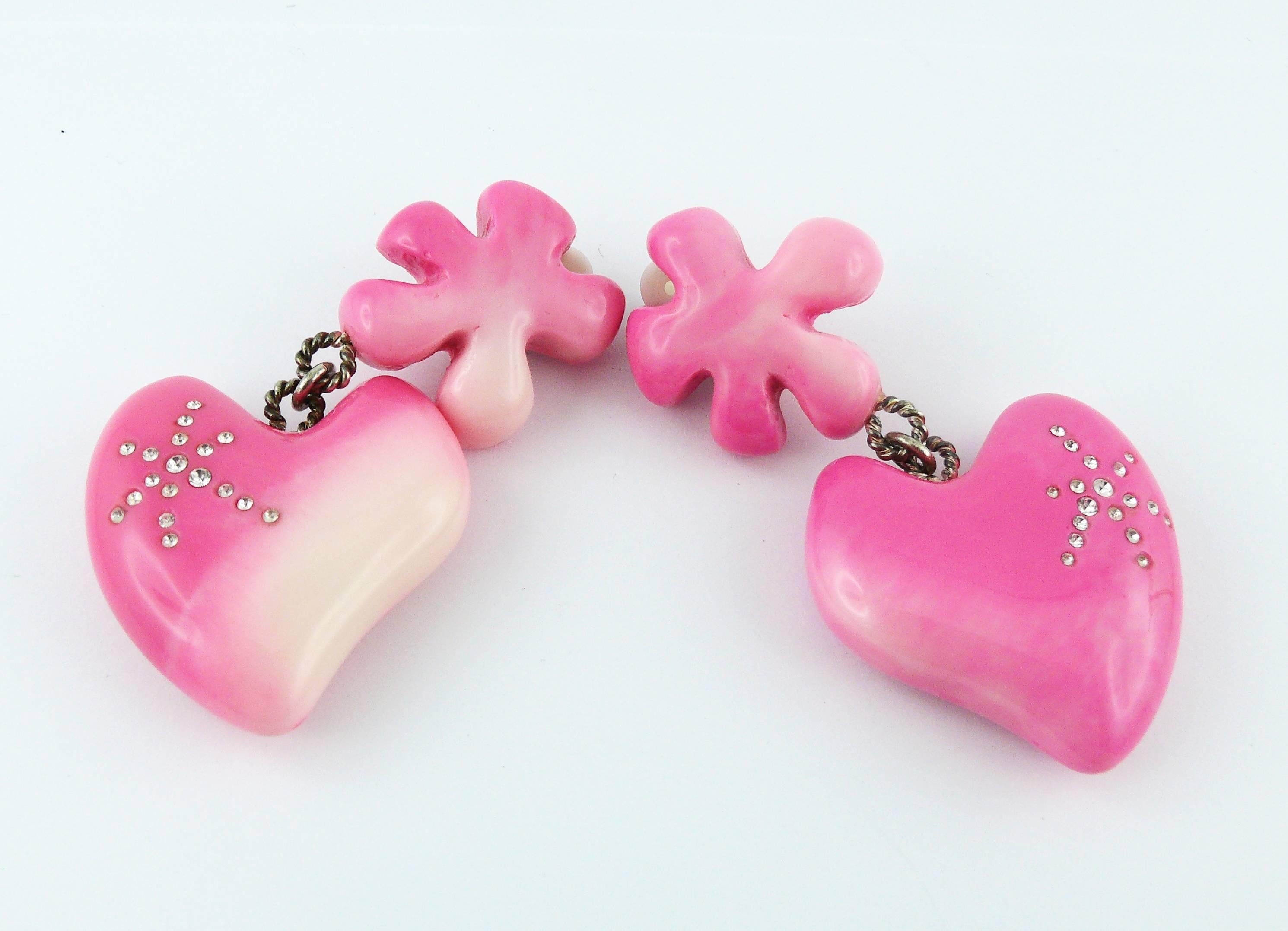 Christian Lacroix Vintage Candy Pink Heart Dangling Earrings In Excellent Condition In Nice, FR