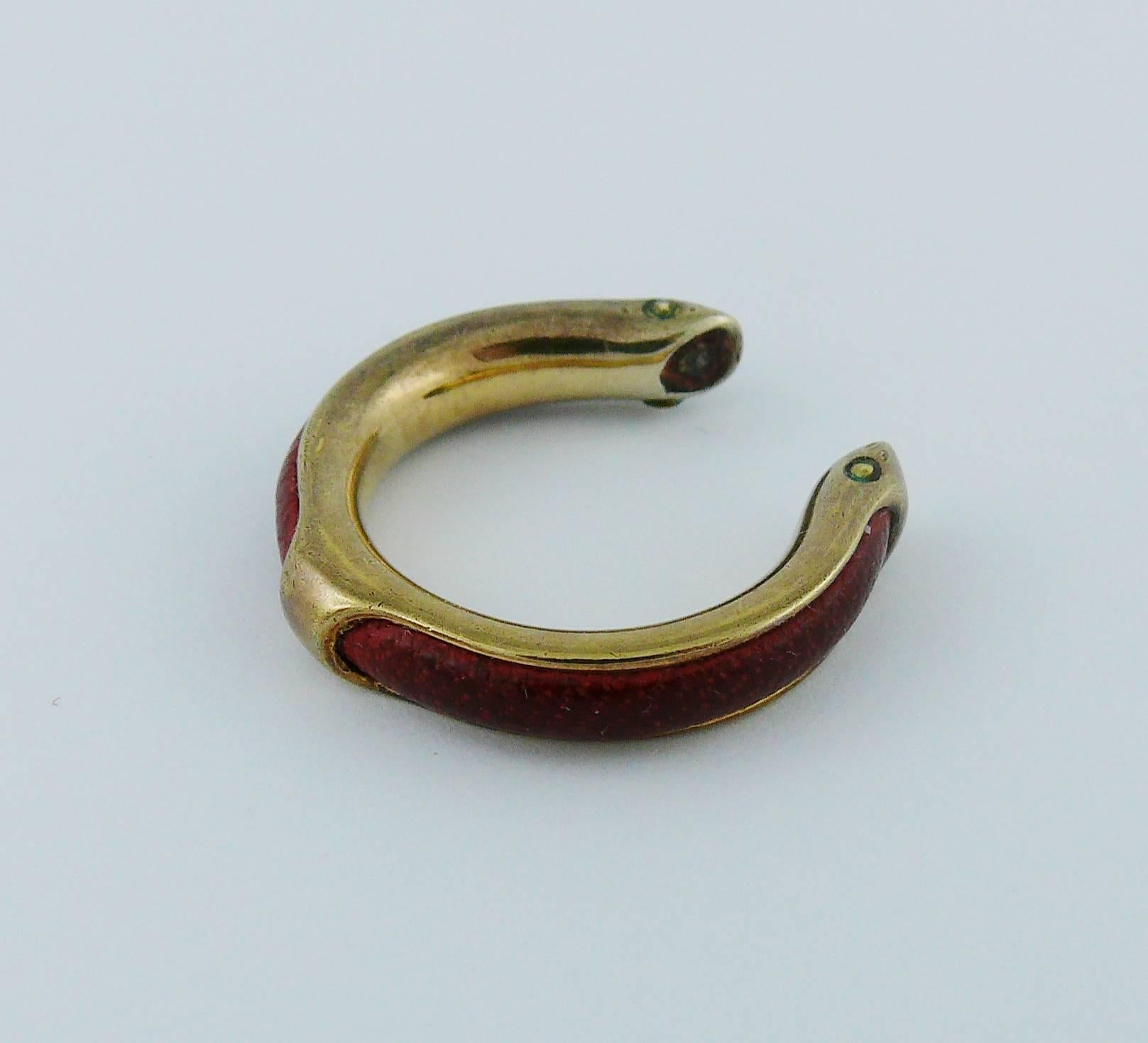 HERMES vintage vermeil (gold plated silver) and red leather KYOTO ring.

Embossed HERMES.
French silver 