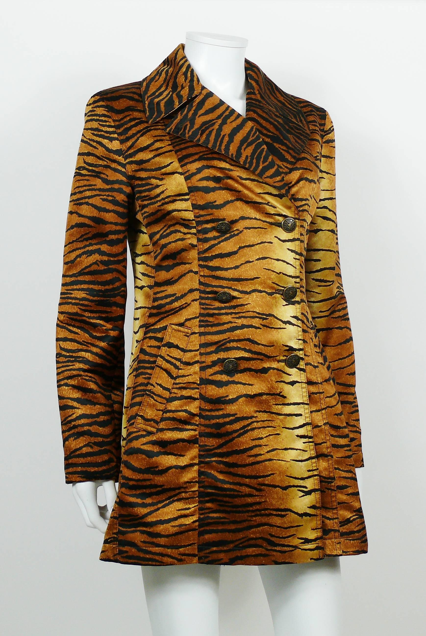 Moschino Jeans Vintage Tiger Print Double Breasted Long Jacket US Size 8 In Good Condition In Nice, FR
