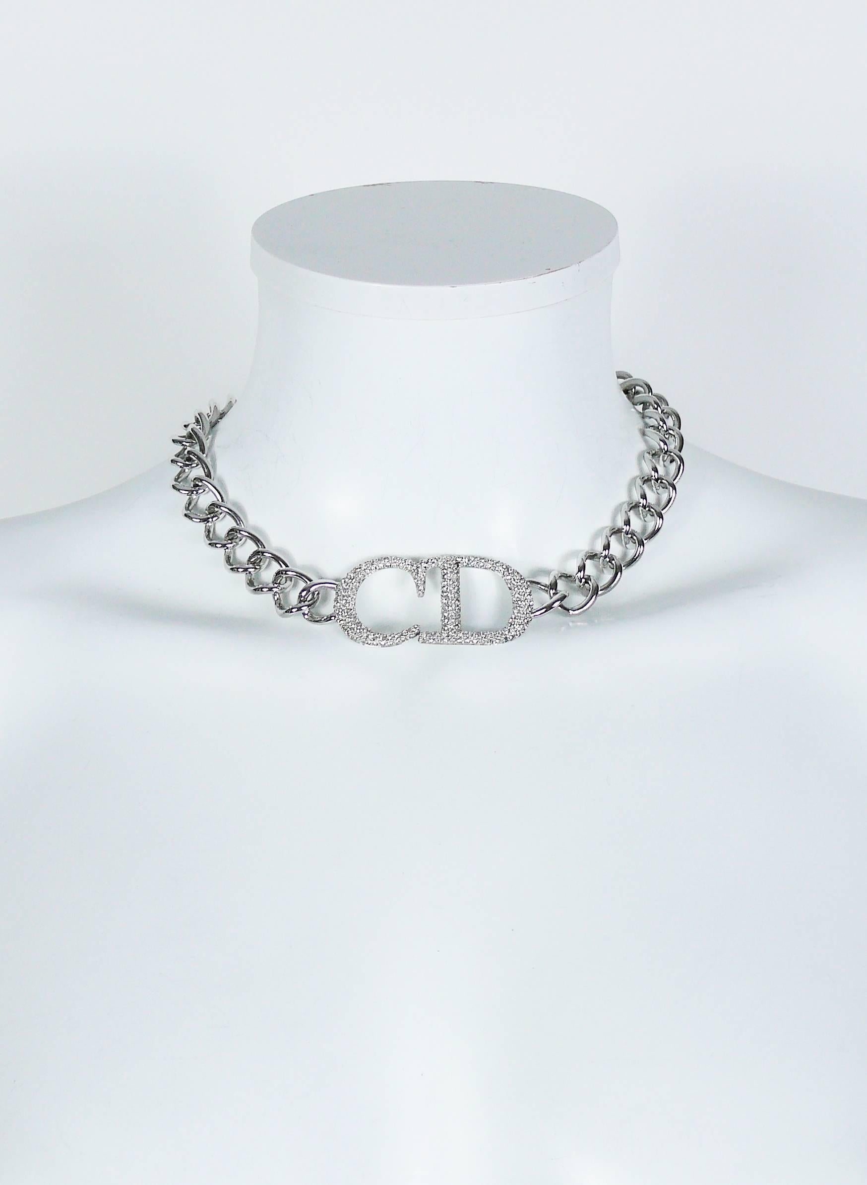 CHRISTIAN DIOR silver toned curb chain necklace featuring a CD monogram charm embellished with clear crystals.

Hook clasp closure.
Adjustable length (can be worn with various length / see examples on photos).

Marked DIOR © near the hook clasp and