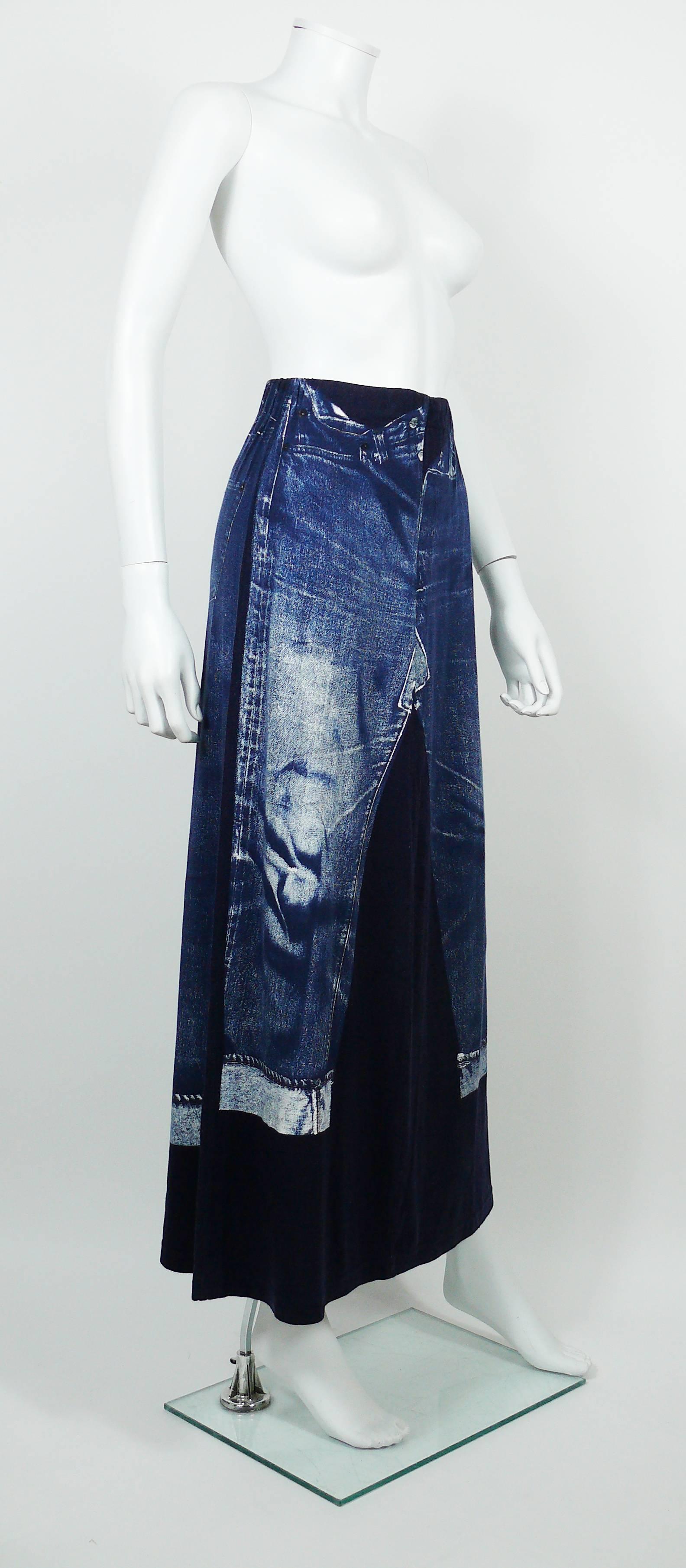 JEAN PAUL GAULTIER blue jersey maxi skirt with featuring an x-ray screen trompe l’œil jeans on front and back.

This skirt features :
- Maxi length.
- Stretchy fabric.
- Elastic waistband.
- Unlined.

Label reads GAULTIER JEAN'S.
Made in