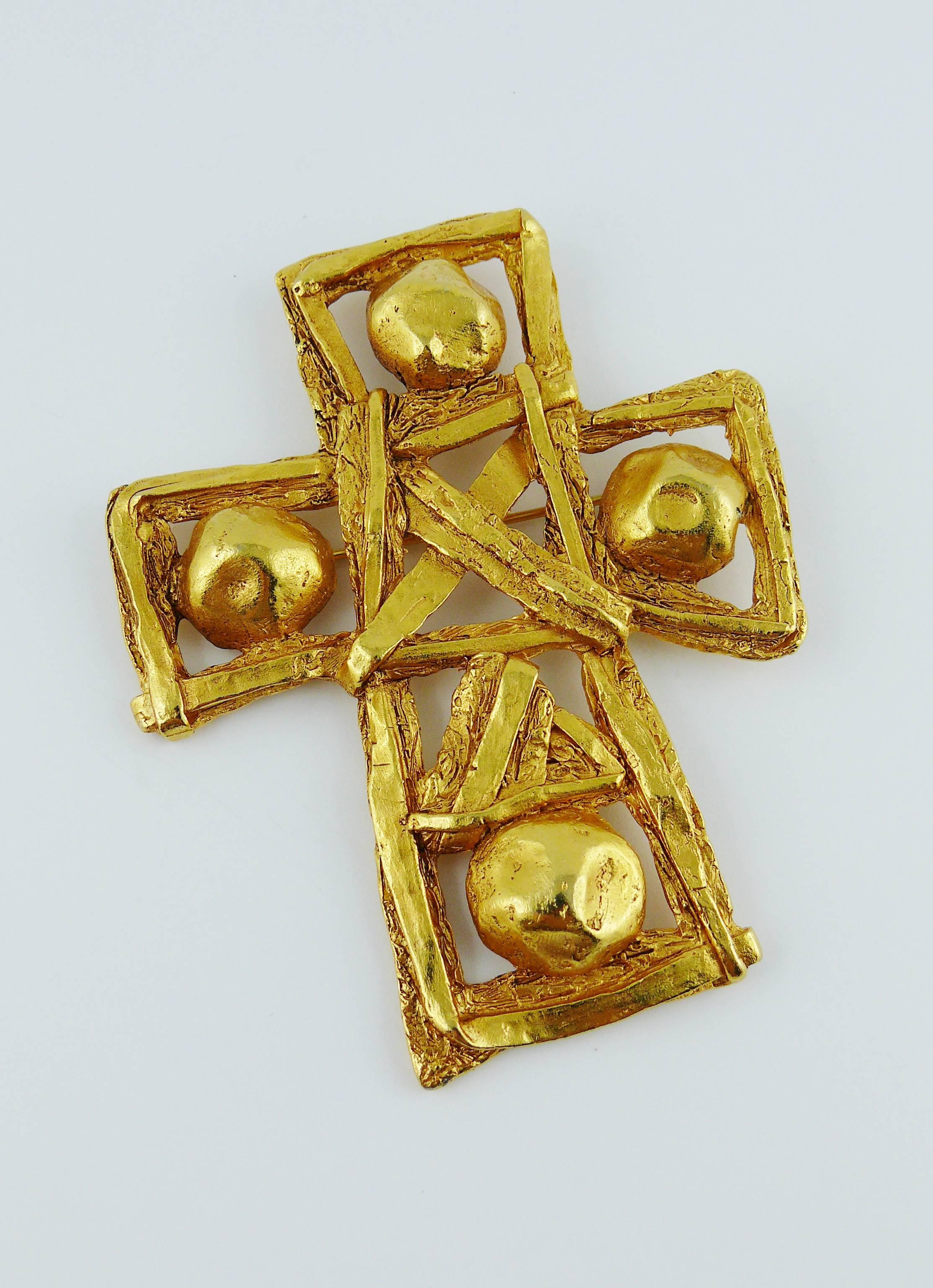 Christian Lacroix Vintage Gold Toned Cross Pendant Necklace 2