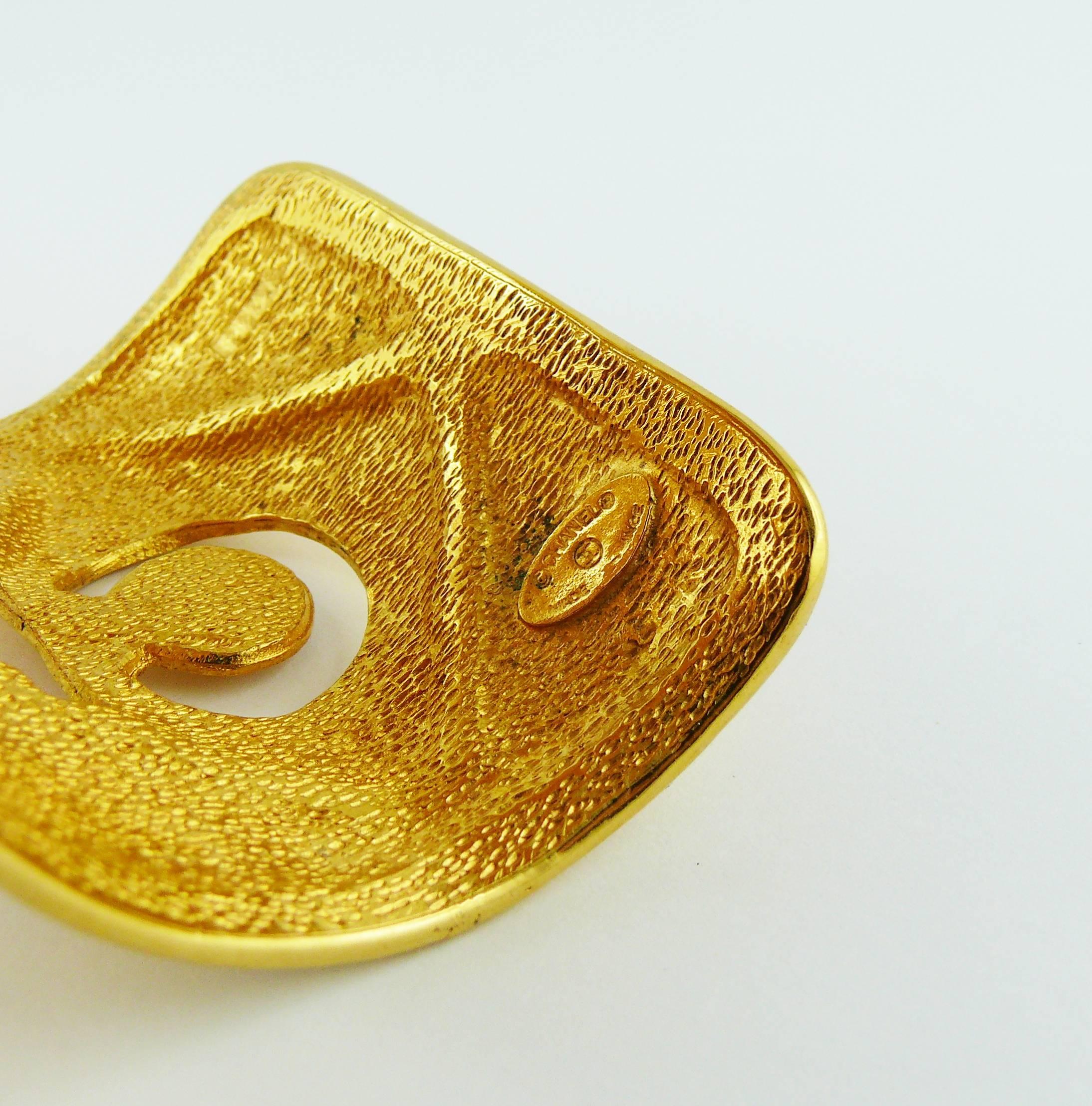 Chanel Vintage Gold Toned Quilted Cut Out Cuff Bracelet 5