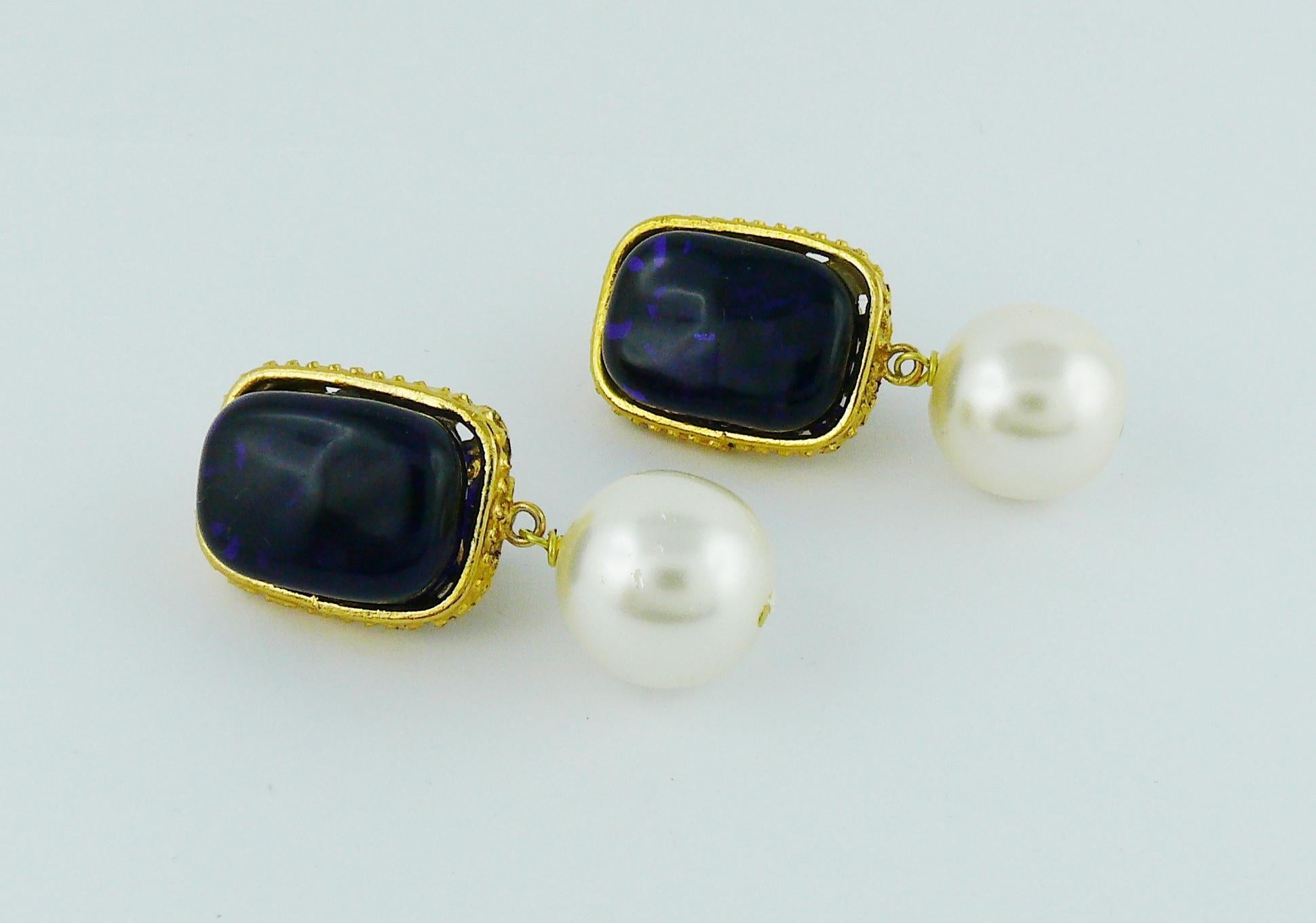 Chanel Vintage Gripoix Blue Pate de Verre and Faux Pearl Dangling Earrings In Good Condition In Nice, FR