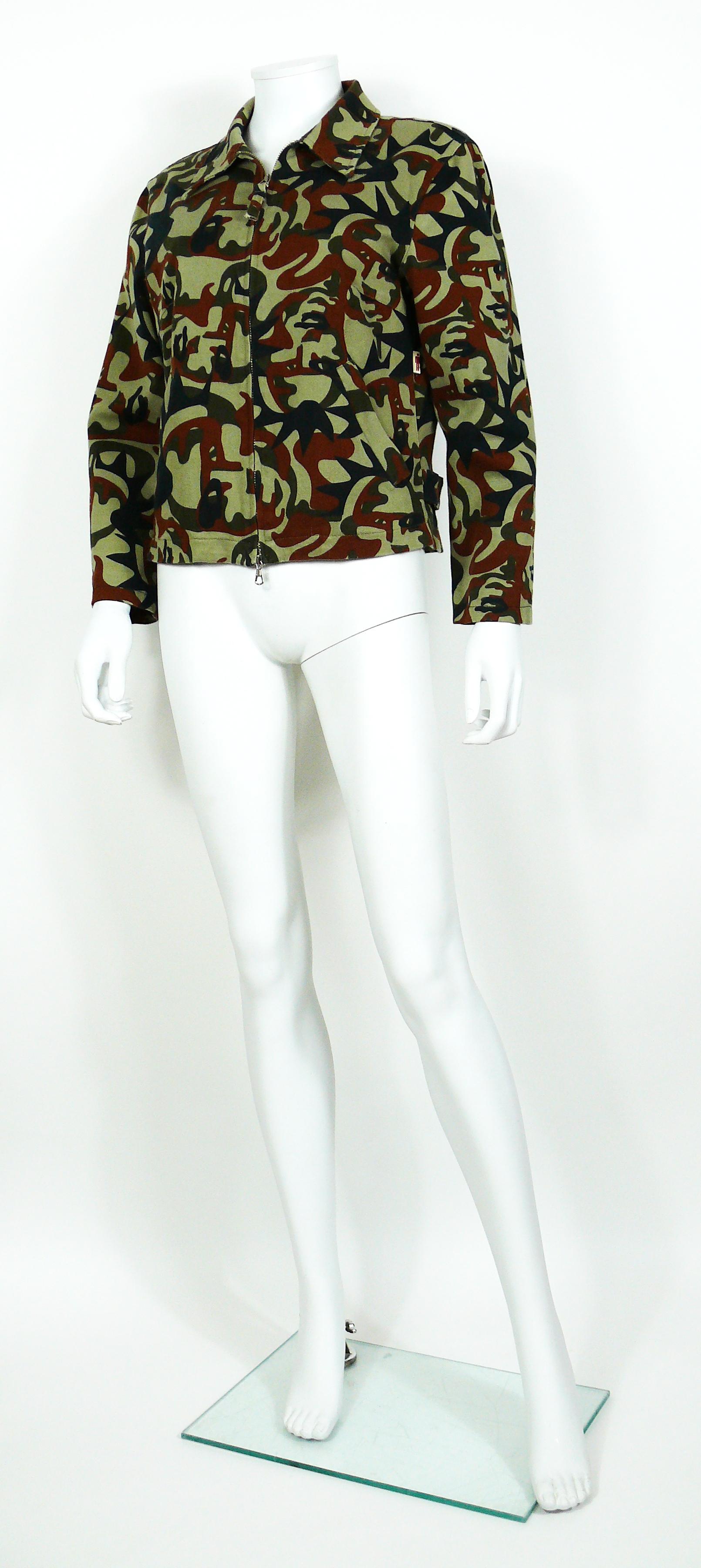 Jean Paul Gaultier Vintage Camouflage Faces Jacket US Size 10 In Good Condition In Nice, FR