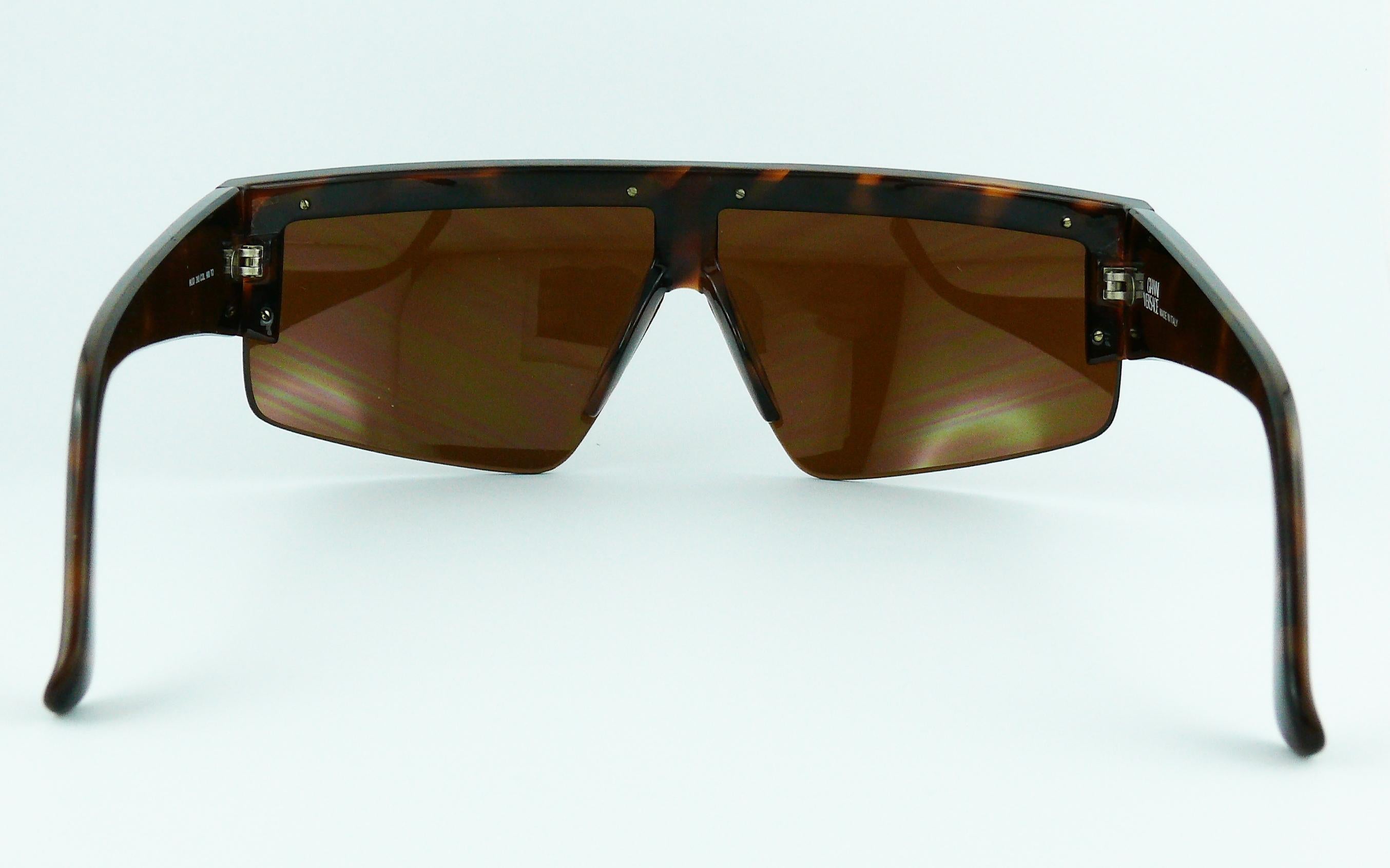 Gianni Versace Vintage Mod. 393 Shield Sunglasses 4