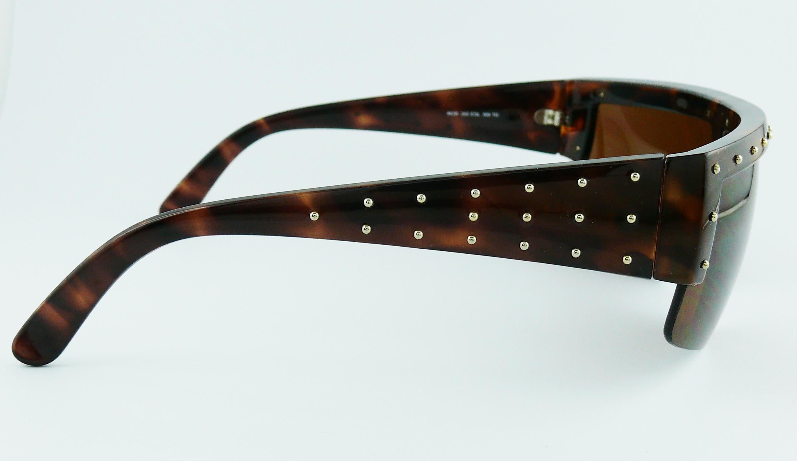 Gianni Versace Vintage Mod. 393 Shield Sunglasses 2