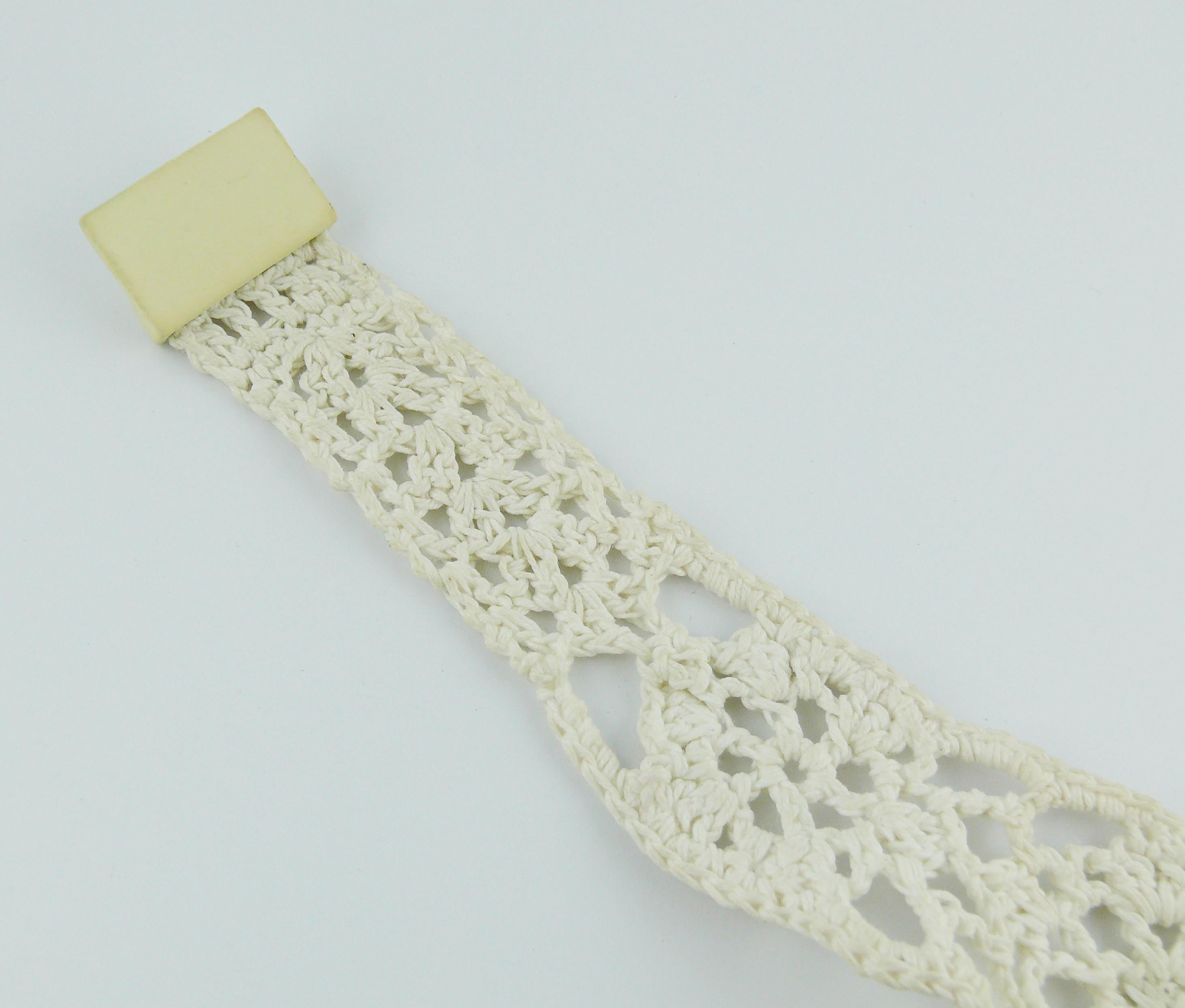 Jean Paul Gaultier White Crochet Knit Beaded Choker Necklace In Good Condition In Nice, FR