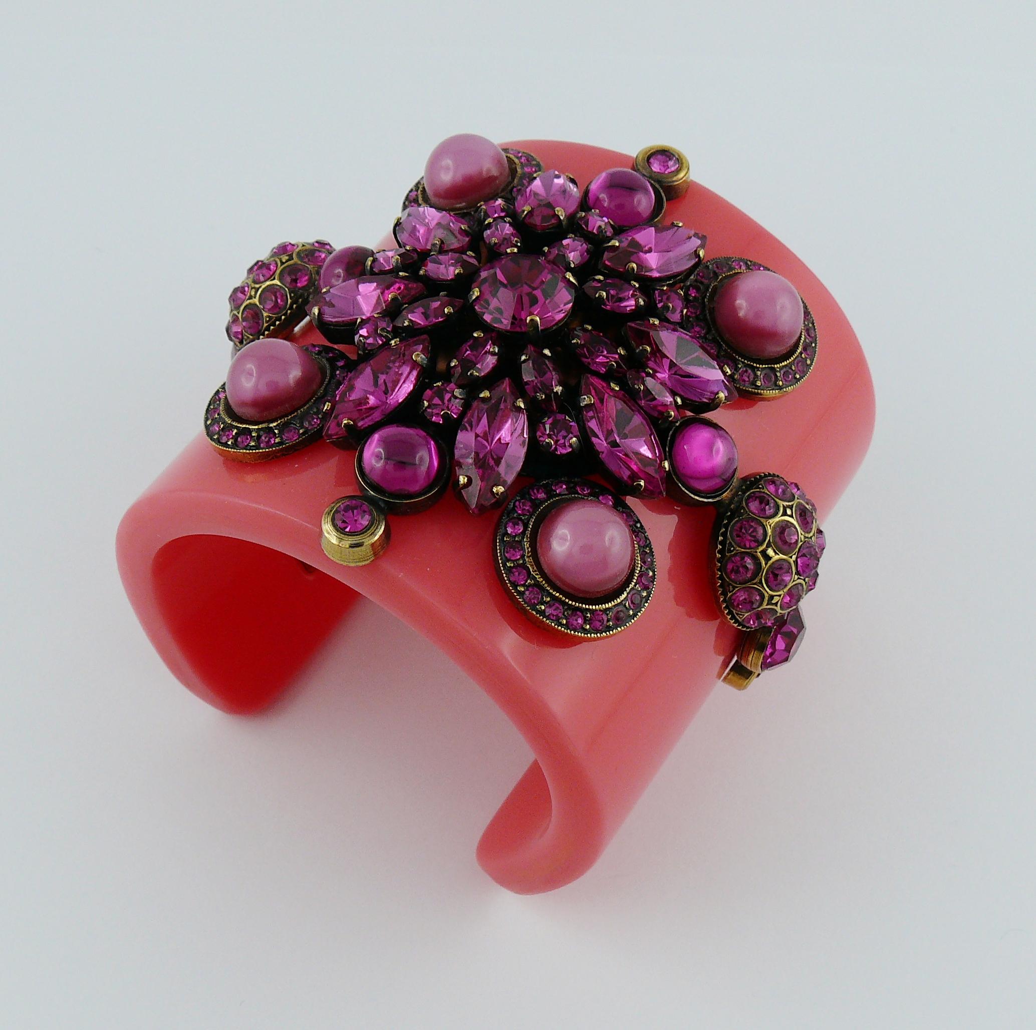 Emilion Pucci Spring Summer 2012 Jewelled Pink Resin Cuff Bracelet In Excellent Condition In Nice, FR