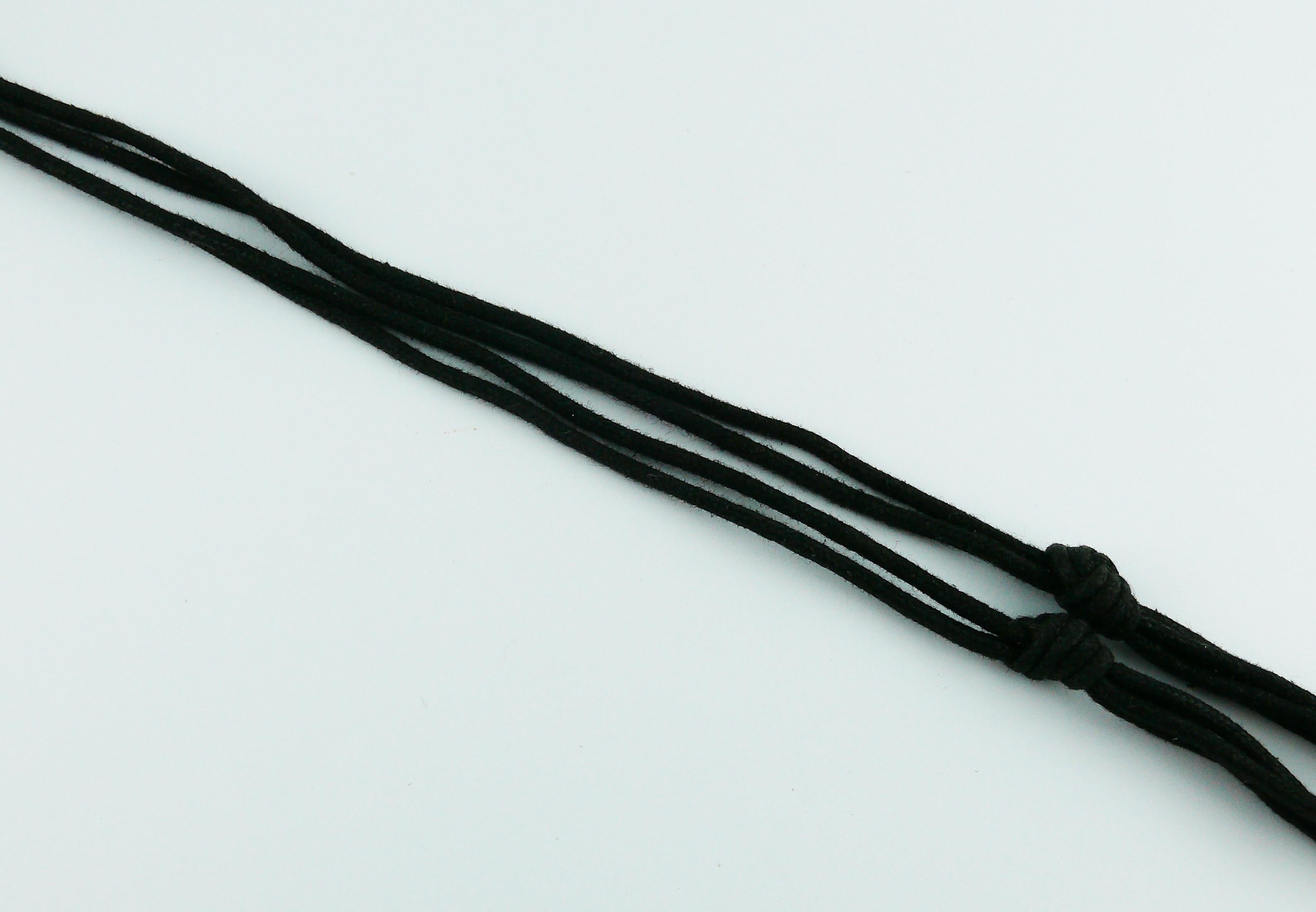 Collier pendentif cœur Yves Saint Laurent YSL Pour femmes en vente