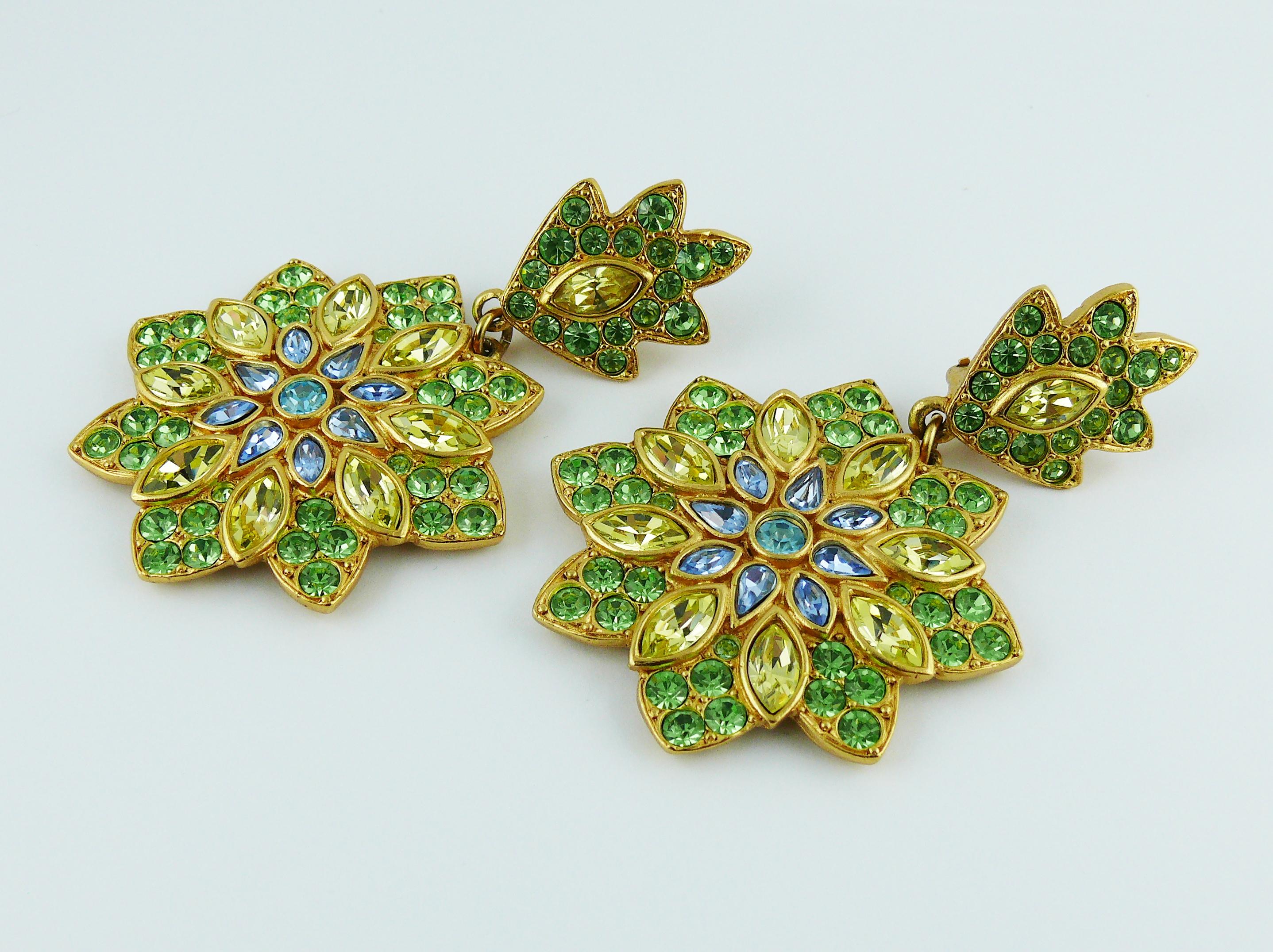 Yves Saint Laurent YSL Vintage Jewelled Flower Dangling Earrings In Excellent Condition In Nice, FR