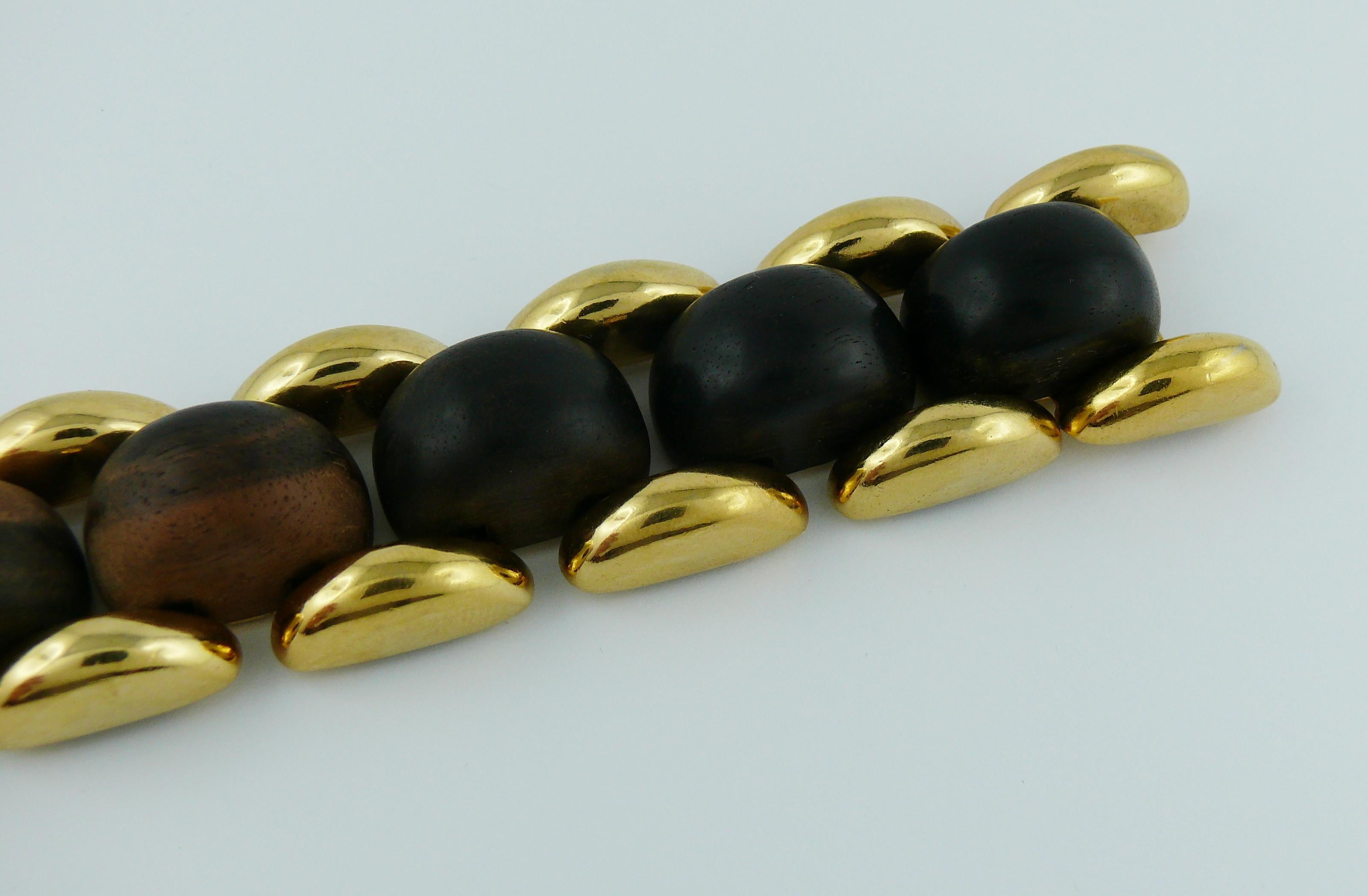 Yves Saint Laurent YSL Vintage Gold Toned and Wood Bold Link Bracelet In Good Condition In Nice, FR