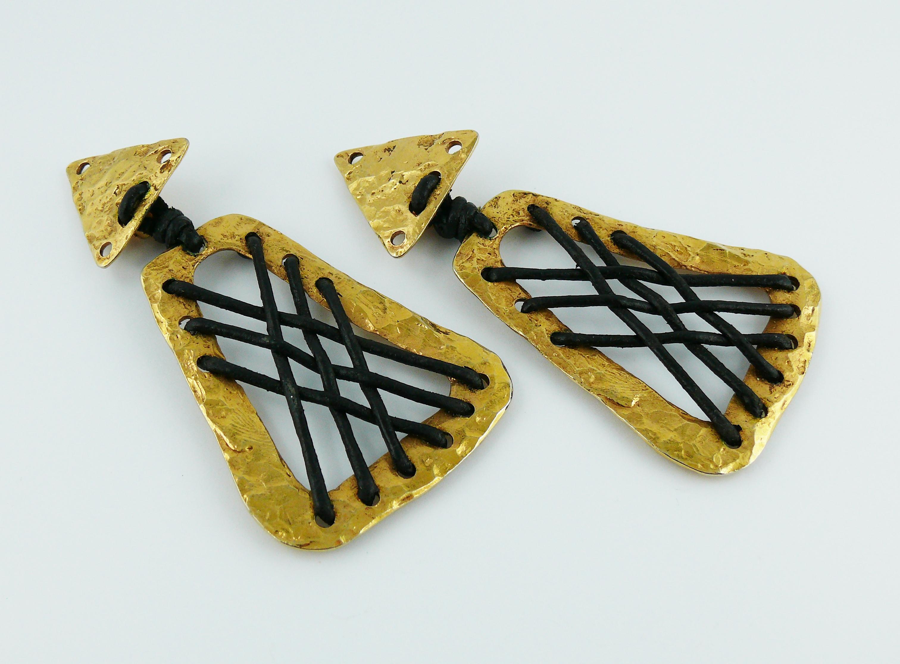 Alexis Lahellec Vintage Massive Tribal African Inspired Dangling Earrings In Good Condition In Nice, FR