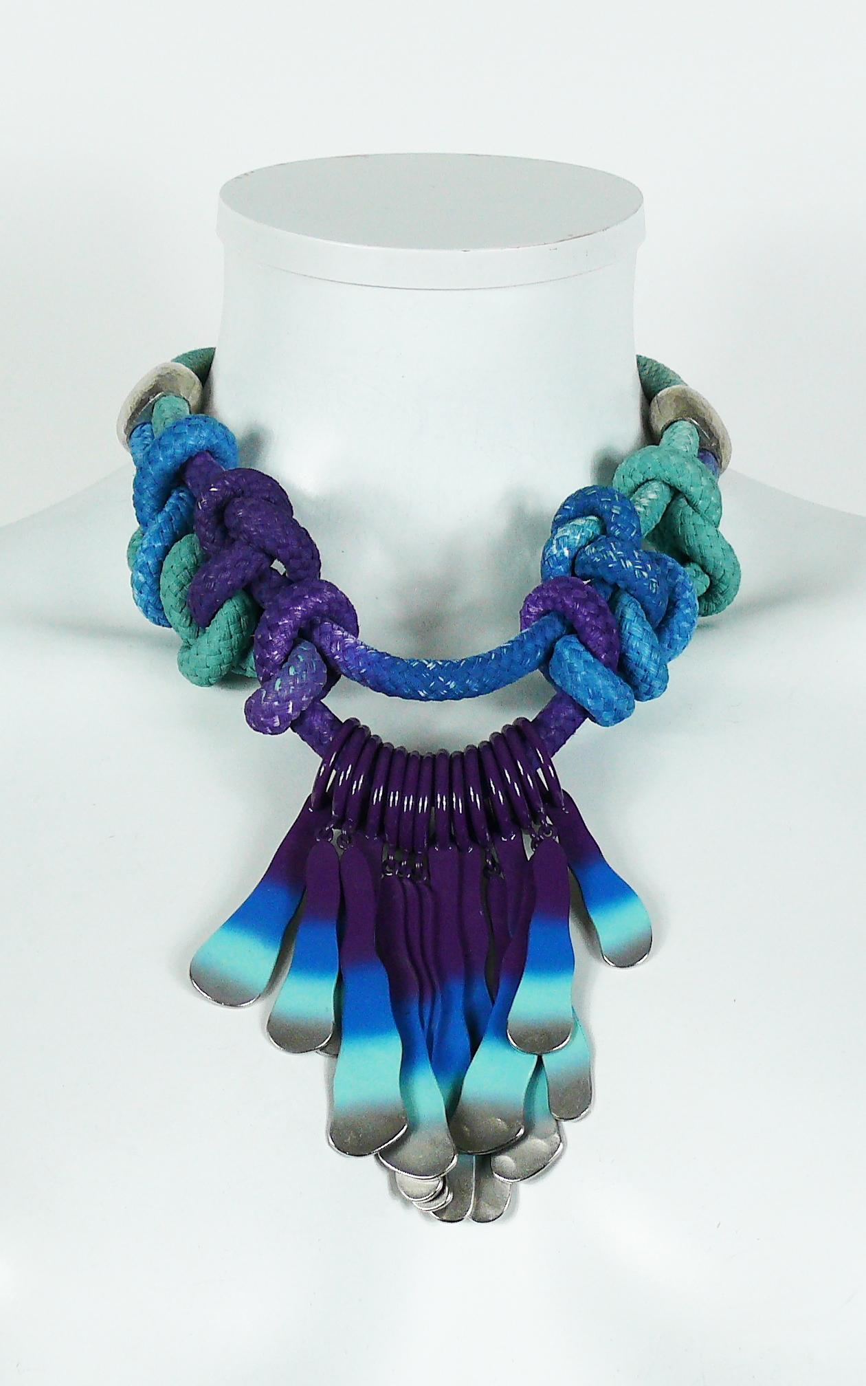 Christian Dior blue/purple rope runway necklace featuring enameled charms and silver toned hardware.

Spring/Summer 2011 Ready-To-Wear Collection.

Embossed DIOR.

Indicative measurements : length approx. 45 cm (17.72 inches).

JEWELRY CONDITION