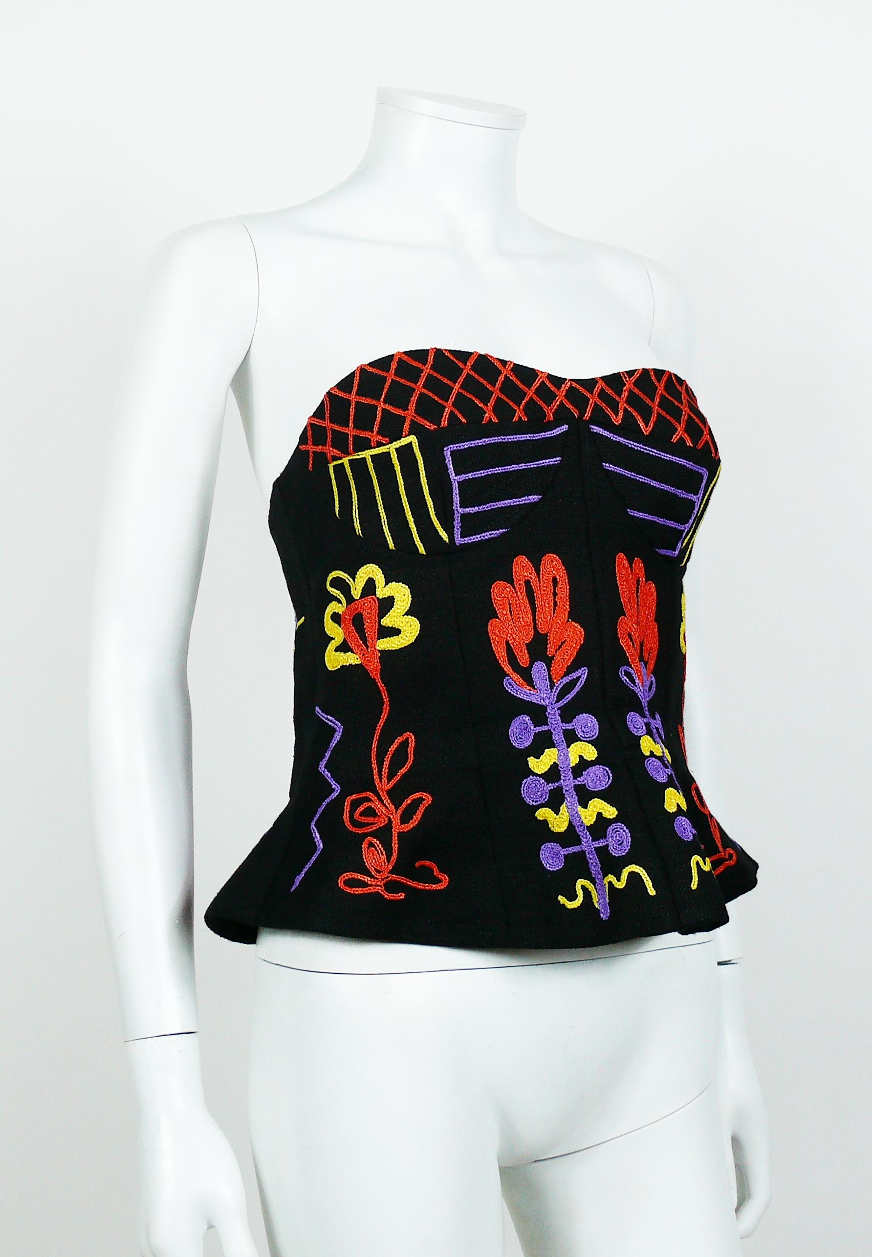 CHRISTIAN LACROIX vintage 1990s black linen bustier top featuring multicolored abstract floral embroideries.

Label reads CHRISTIAN LACROIX Paris.
Made in France.

Size tag reads : 44.
Please refer to measurements.

Composition tag reads : 80 %