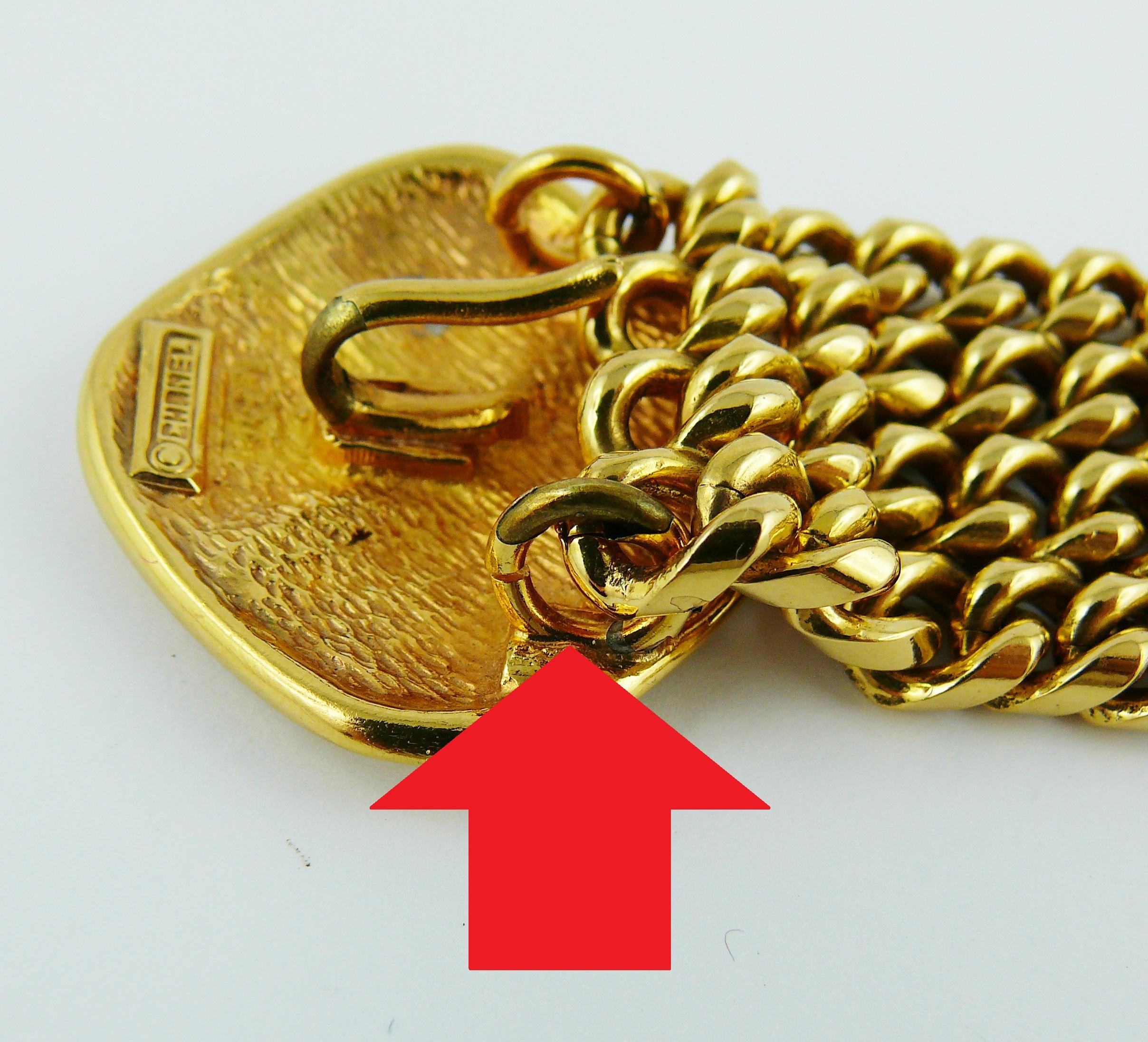 Chanel Vintage Gold Toned Quilted Medallion Chain Bracelet 9