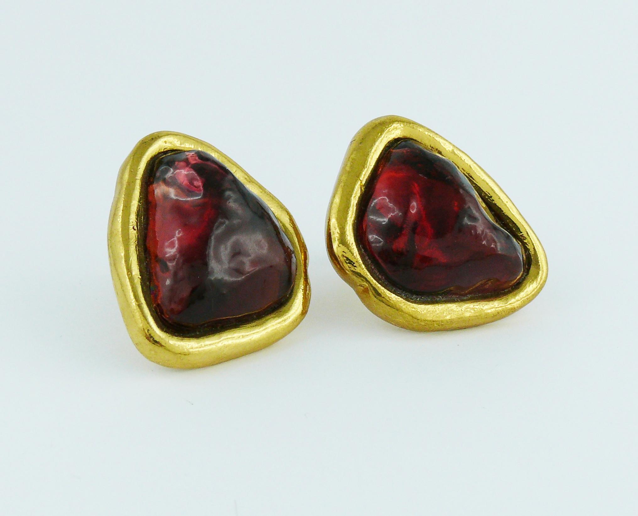 Yves Saint Laurent YSL Vintage Irregular Shaped Red Clip On Earrings In Excellent Condition In Nice, FR