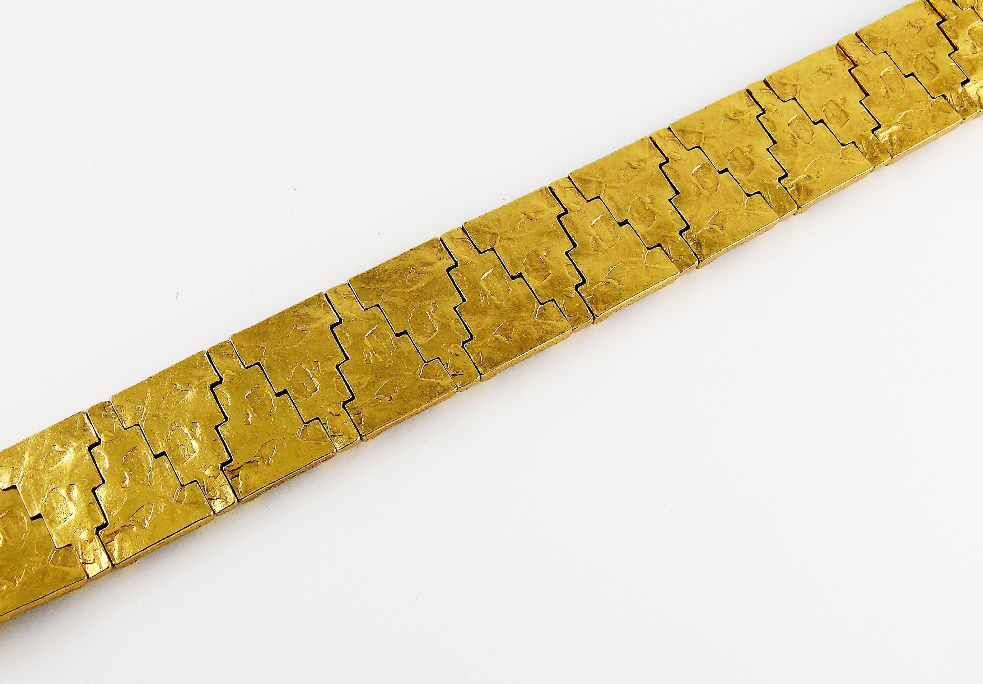 Yves Saint Laurent YSL Gold Toned Geometric Pattern Belt In Excellent Condition In Nice, FR