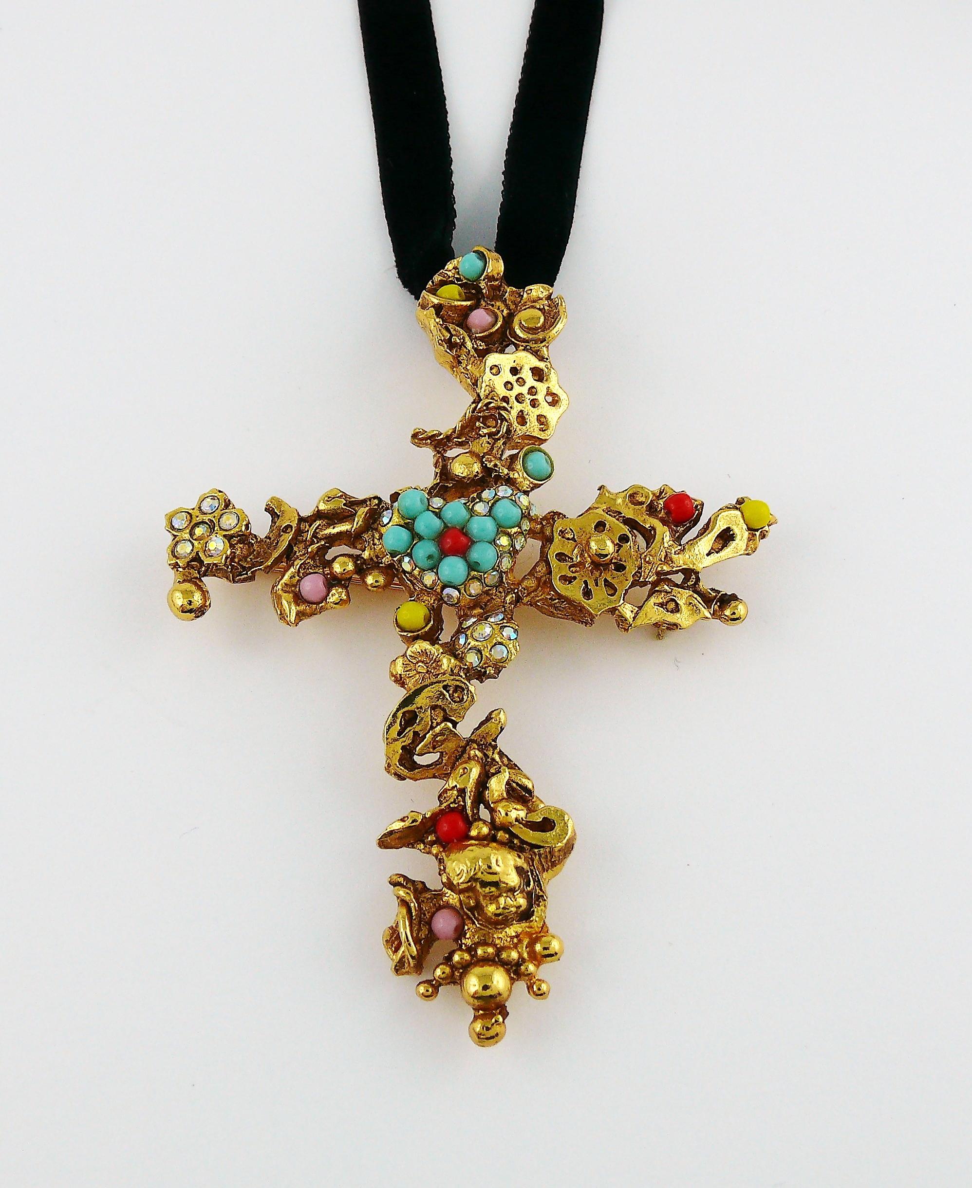 Christian Lacroix Vintage Gold Toned Jewelled Cross Pendant Necklace In Excellent Condition In Nice, FR