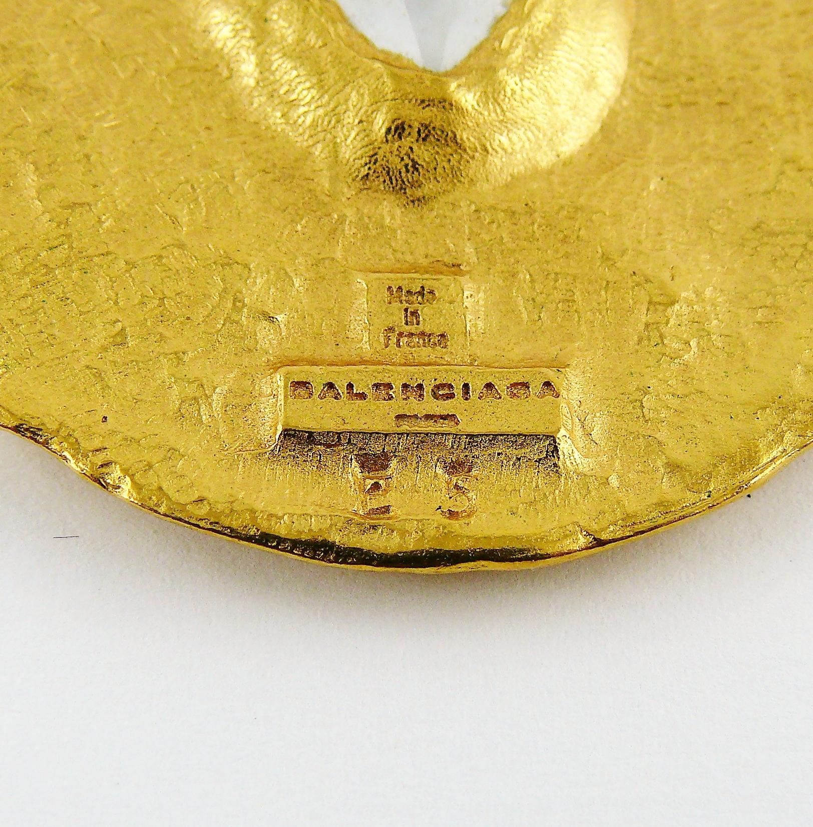 Balenciaga Vintage Gold Toned Cœur d’Été Necklace For Sale 3