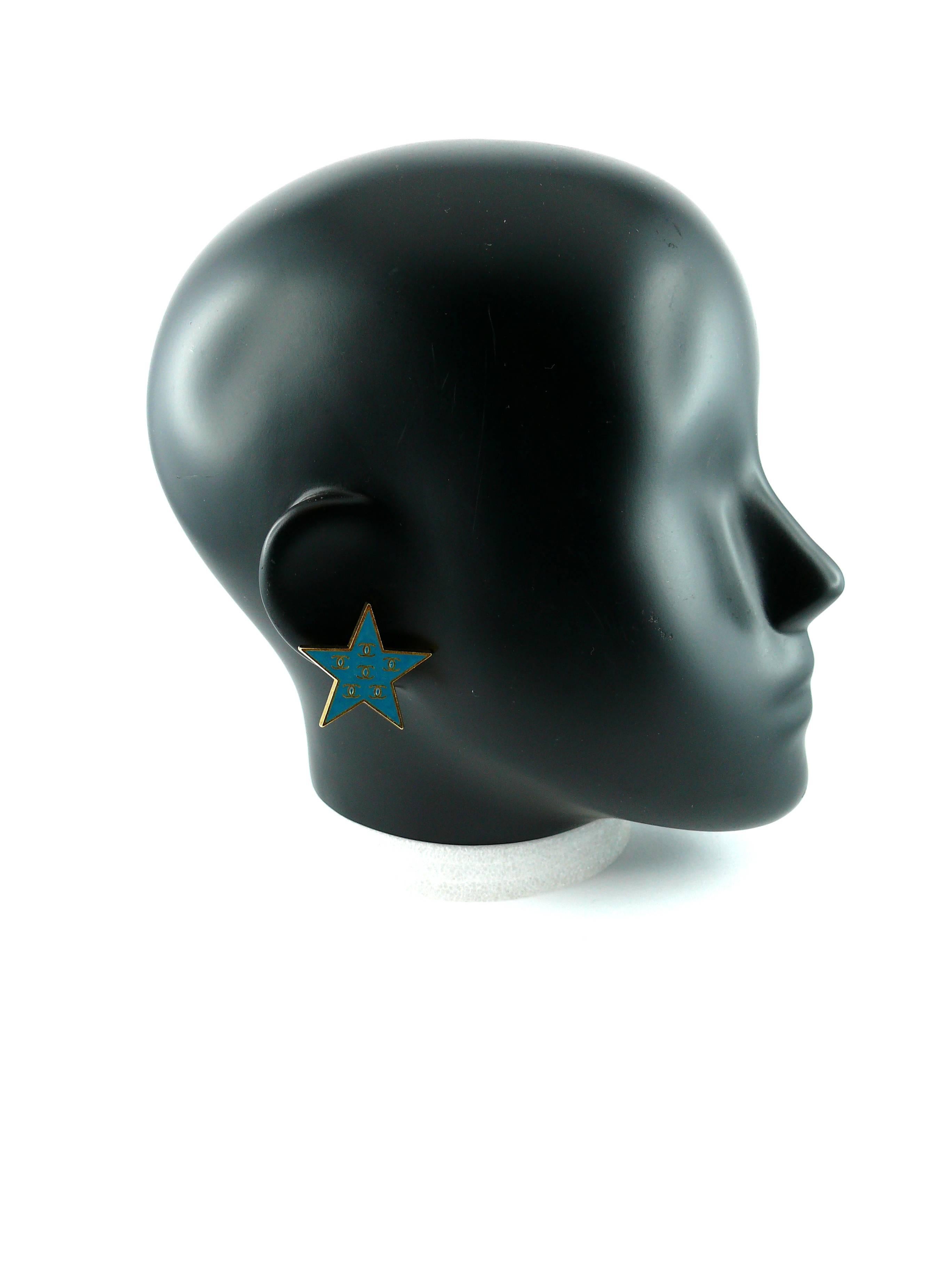 Chanel  blue enamel clip-on earrings featuring a star with CC monograms.

Spring 2001 Collection.

Marked Chanel 01 P Made in France.

Comes with original box.

JEWELRY CONDITION CHART
- New or never worn : item is in pristine condition with no