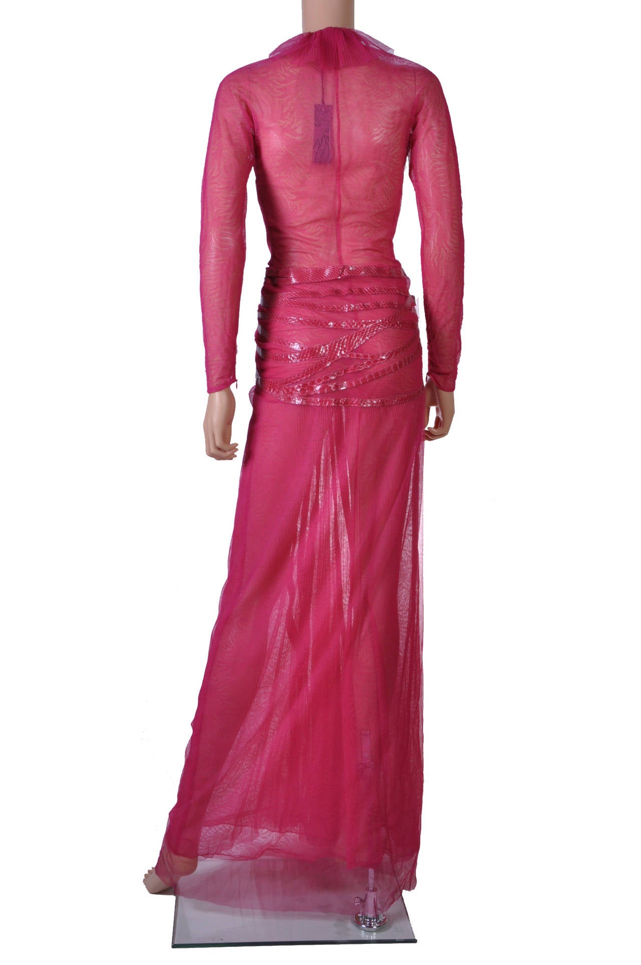 NEW and HIGHLY COLLECTIBLE VERSACE PINK LACE AND SNAKESKIN GOWN 3