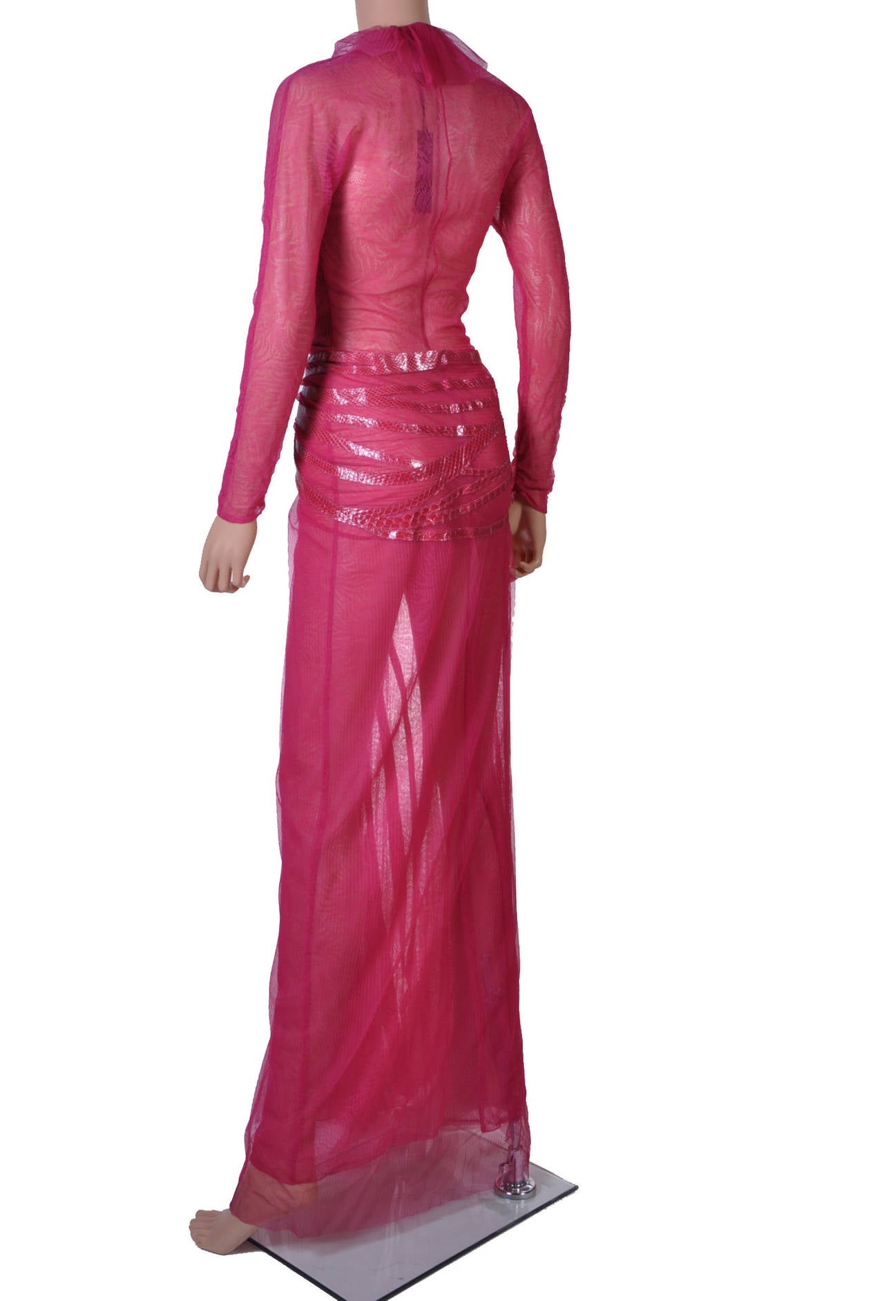NEW and HIGHLY COLLECTIBLE VERSACE PINK LACE AND SNAKESKIN GOWN 5