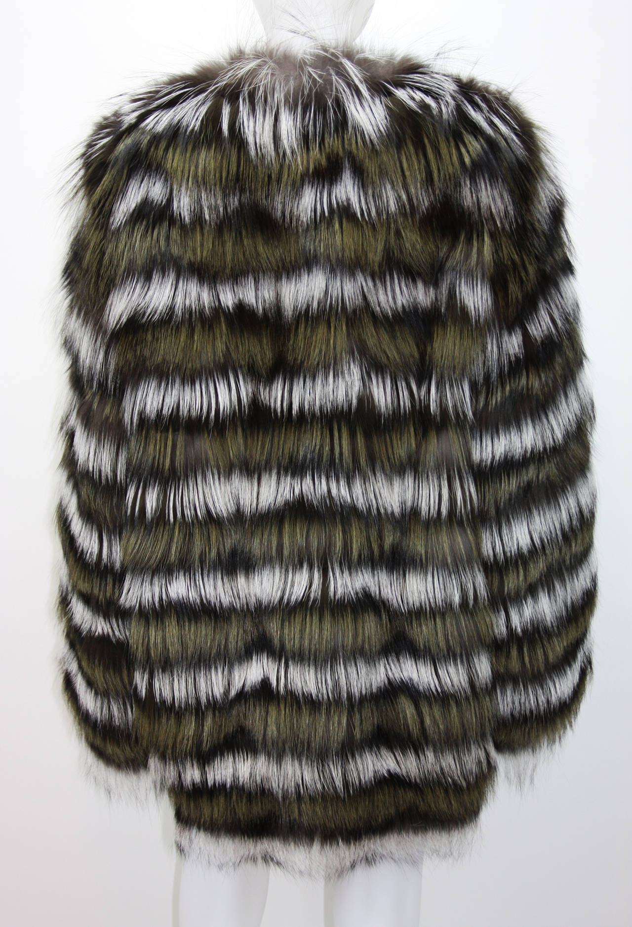 New Etro Silver Fox Fur Coat In New Condition In Montgomery, TX