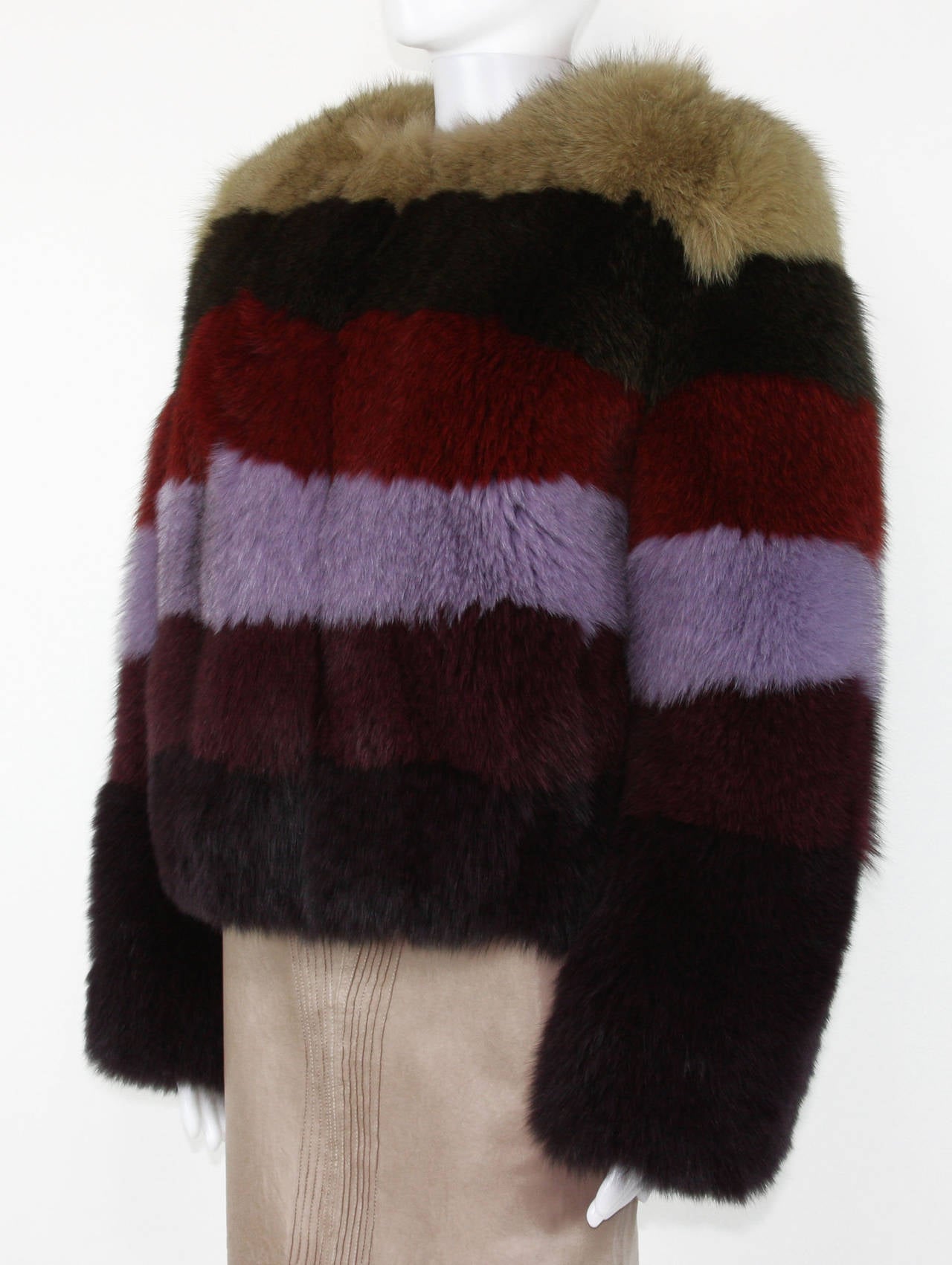 NEW ETRO  FOX FUR WINTER JACKET

ITALIAN SIZE 42 – US 6

100% FOX

100% LEATHER DETAIL

COLORS – BEIGE, DARK GREEN, DARK RED, LAVENDER, PLUM, DARK PURPLE.

FRONT 4 HOOKS CLOSURE

TWO SIDE POCKETS

FULLY LINED

MEASUREMENTS FLAT: