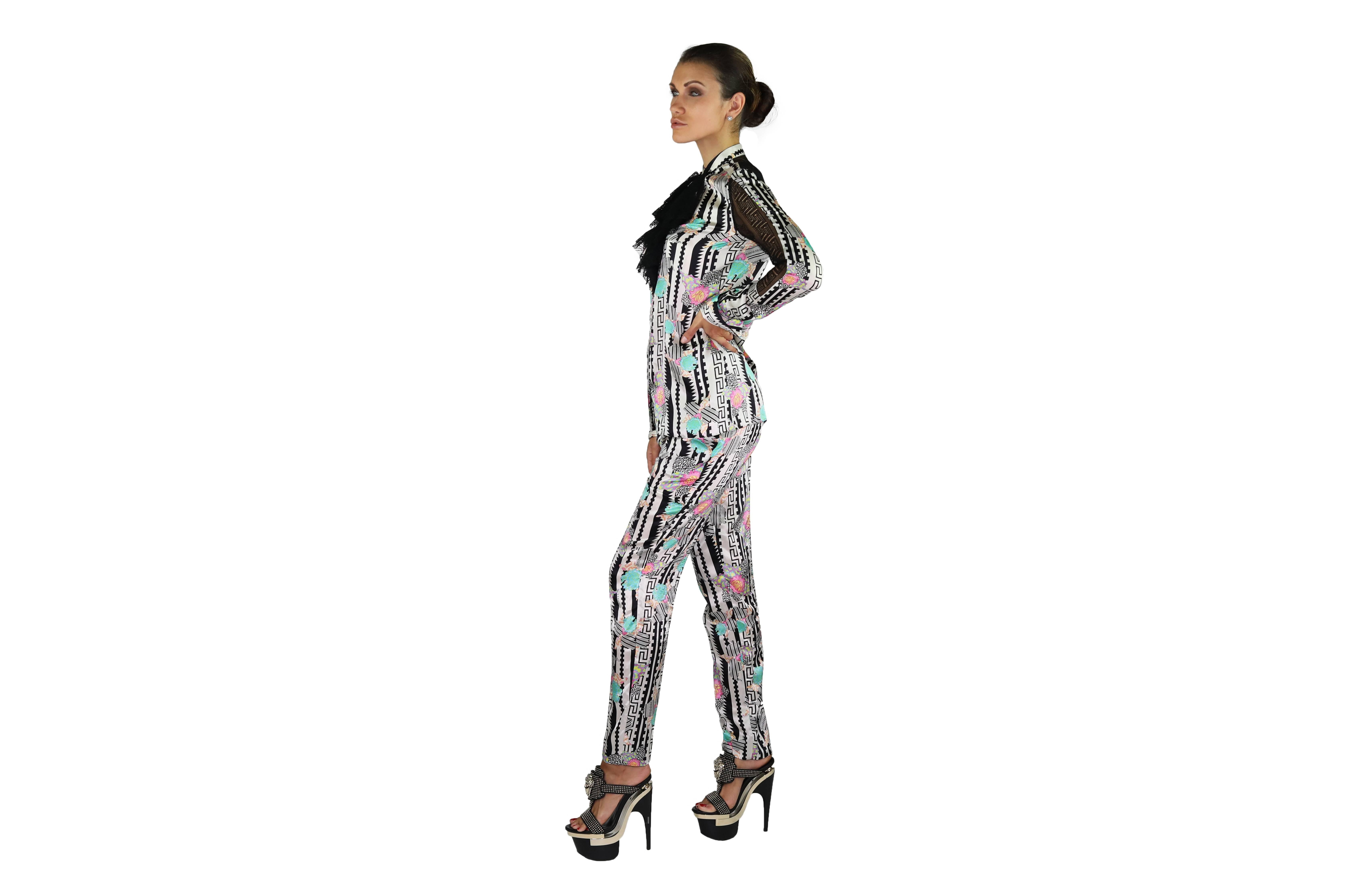 Women's NEW VERSACE PRINTED SILK and LACE PANT SUIT  For Sale