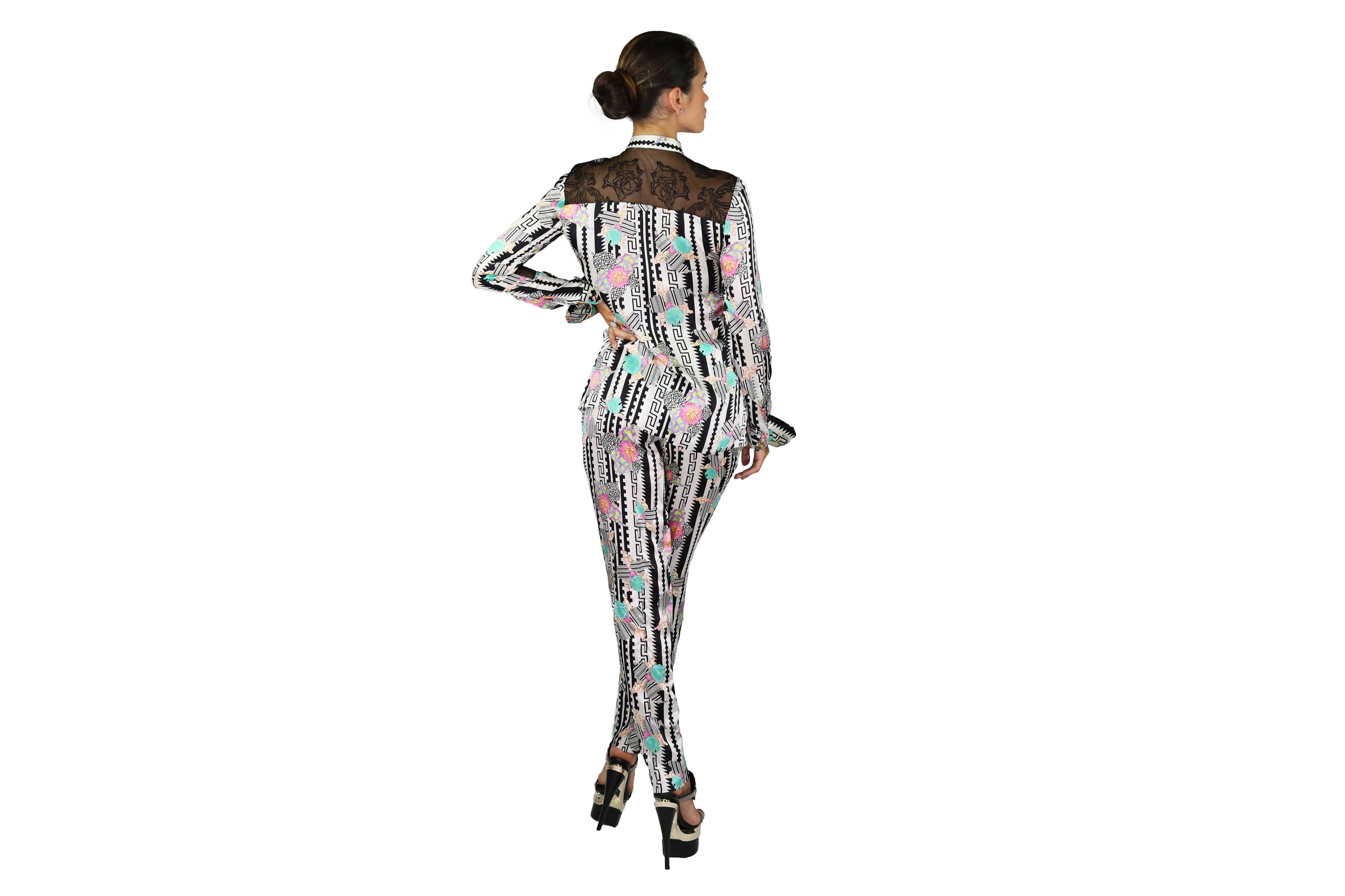 NEW VERSACE PRINTED SILK and LACE PANT SUIT  For Sale 1
