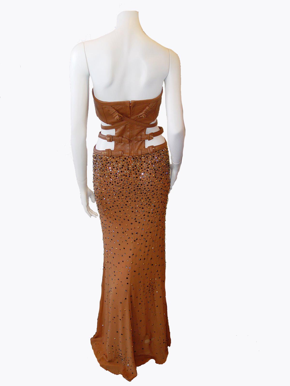 A/W 2001 Vintage Gianni Versace Crystal Embellished Silk and Leather Bondage Dress

Size 38

Excellent condition