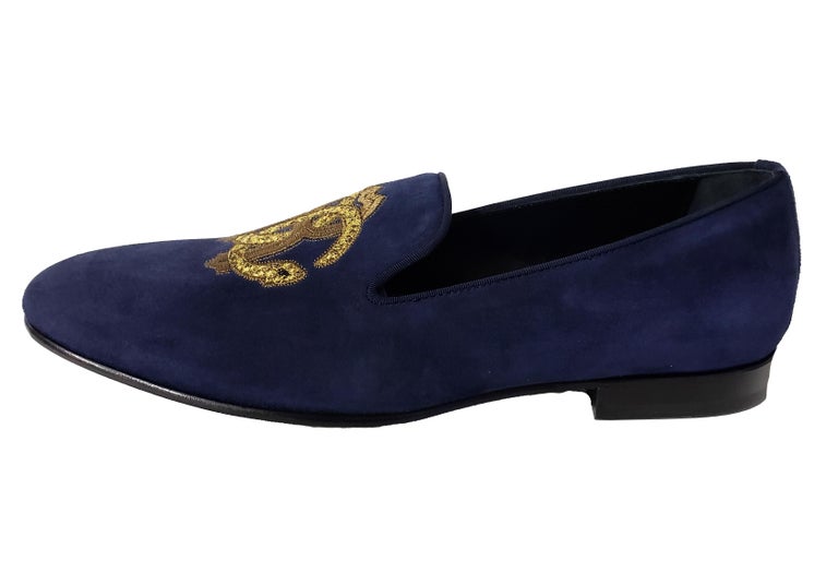 Roberto Cavalli Navy Textured Velvet Slip-On Loafers with Metallic Crest. Mirror Snake-Embroidered Velvet Loafers in OTTANIO for Women  main image 4