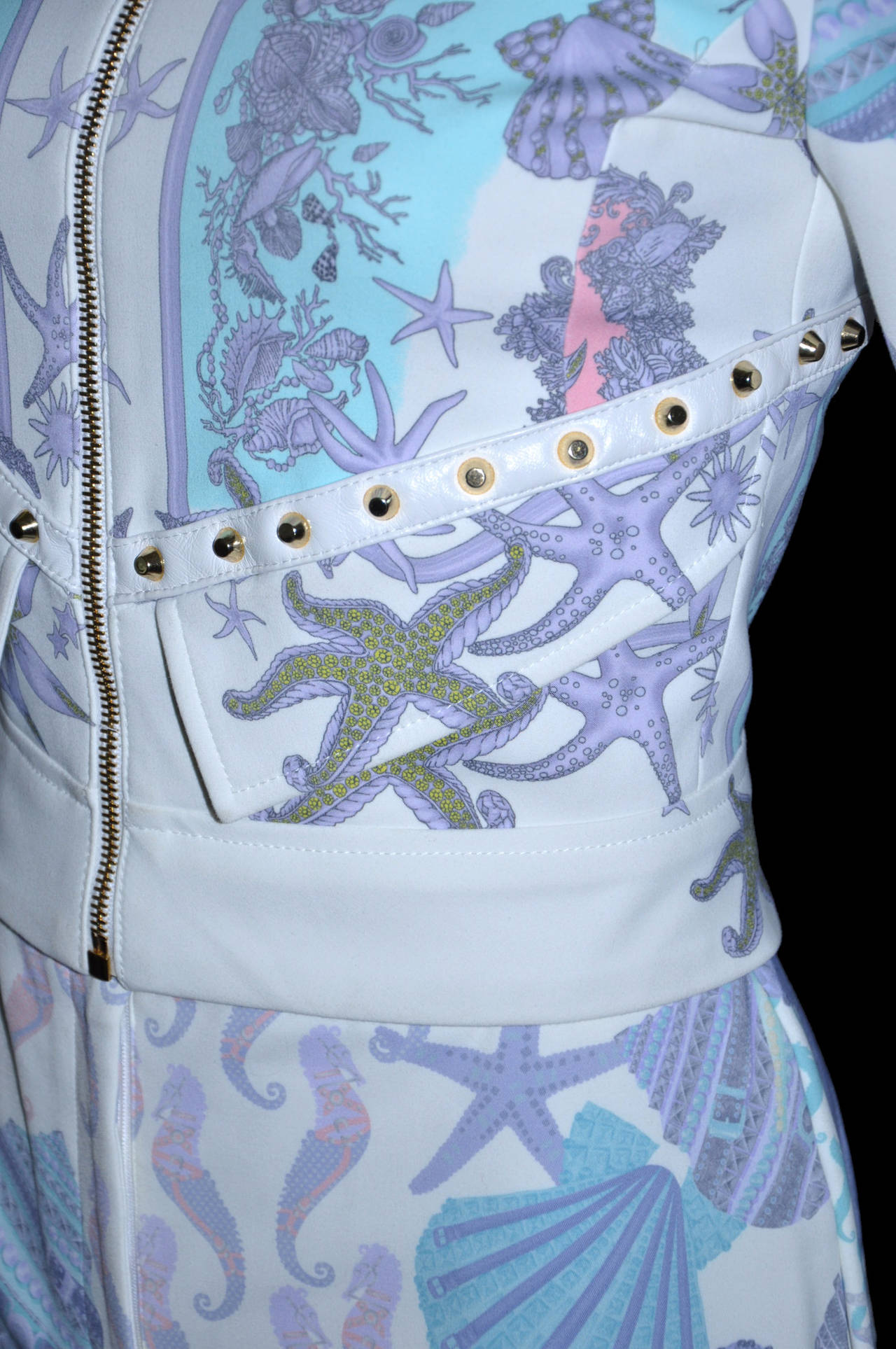 VERSACE Seashell Print Jacket and Shorts Suit For Sale at 1stdibs